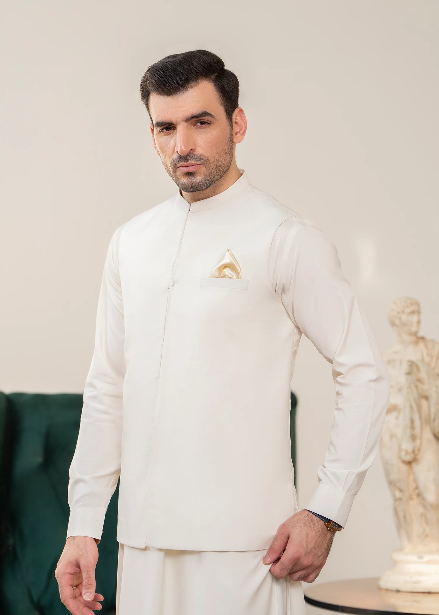 wash & wear Waistcoat in Off-white by Black Pearl