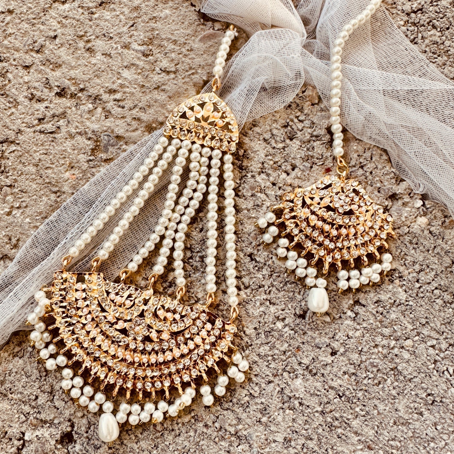 Jewelry Set in Gold Color by - Trendy Women Jewelry Set ZSF5572
