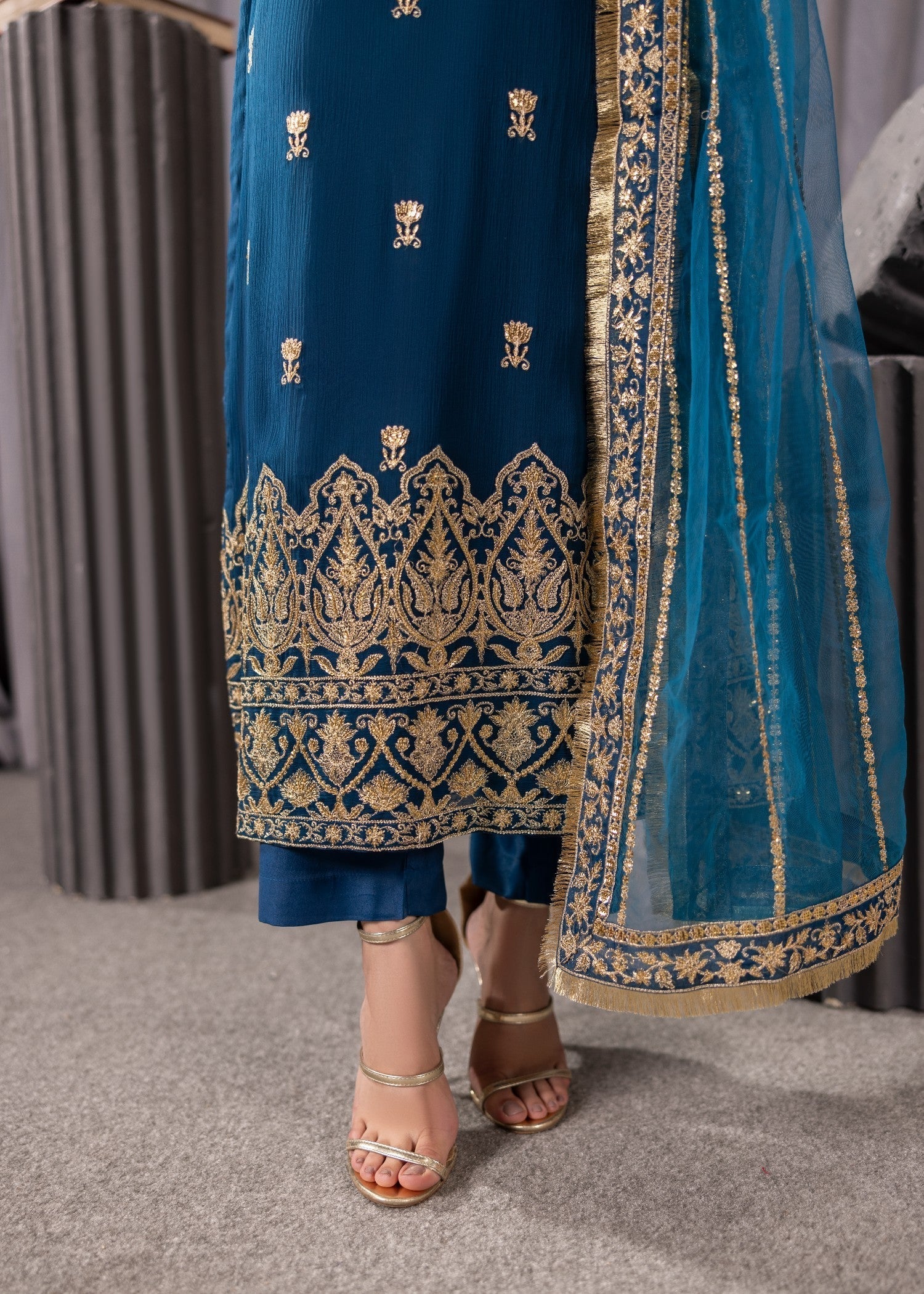 bemberg crinkle chiffon Kurta Set in Teal