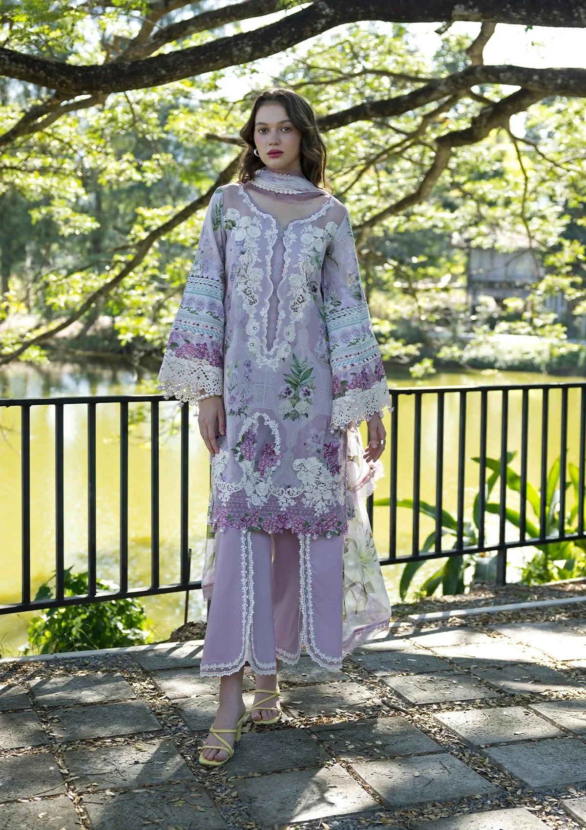 Signature Embroidered Lawn Prints – ESA-8A JULIETTE