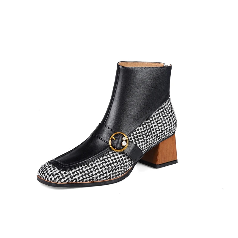 ANNA BOOTS