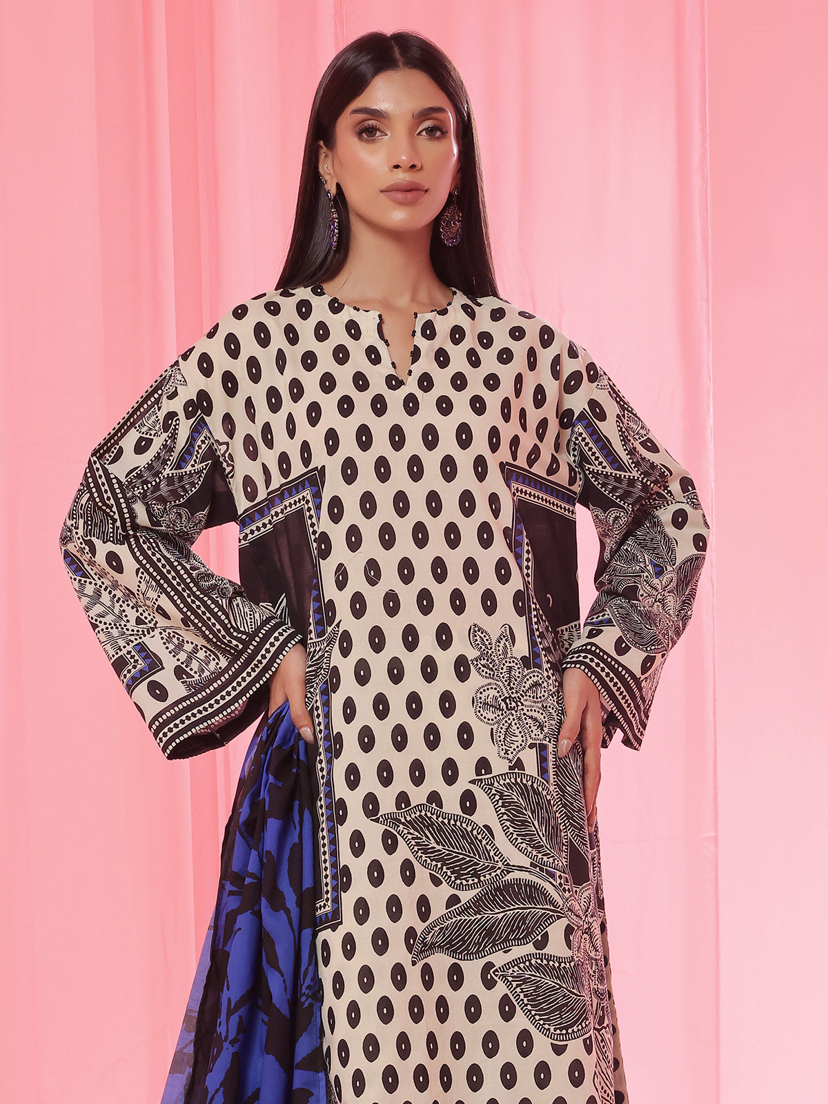lawn Kurta Set in Black