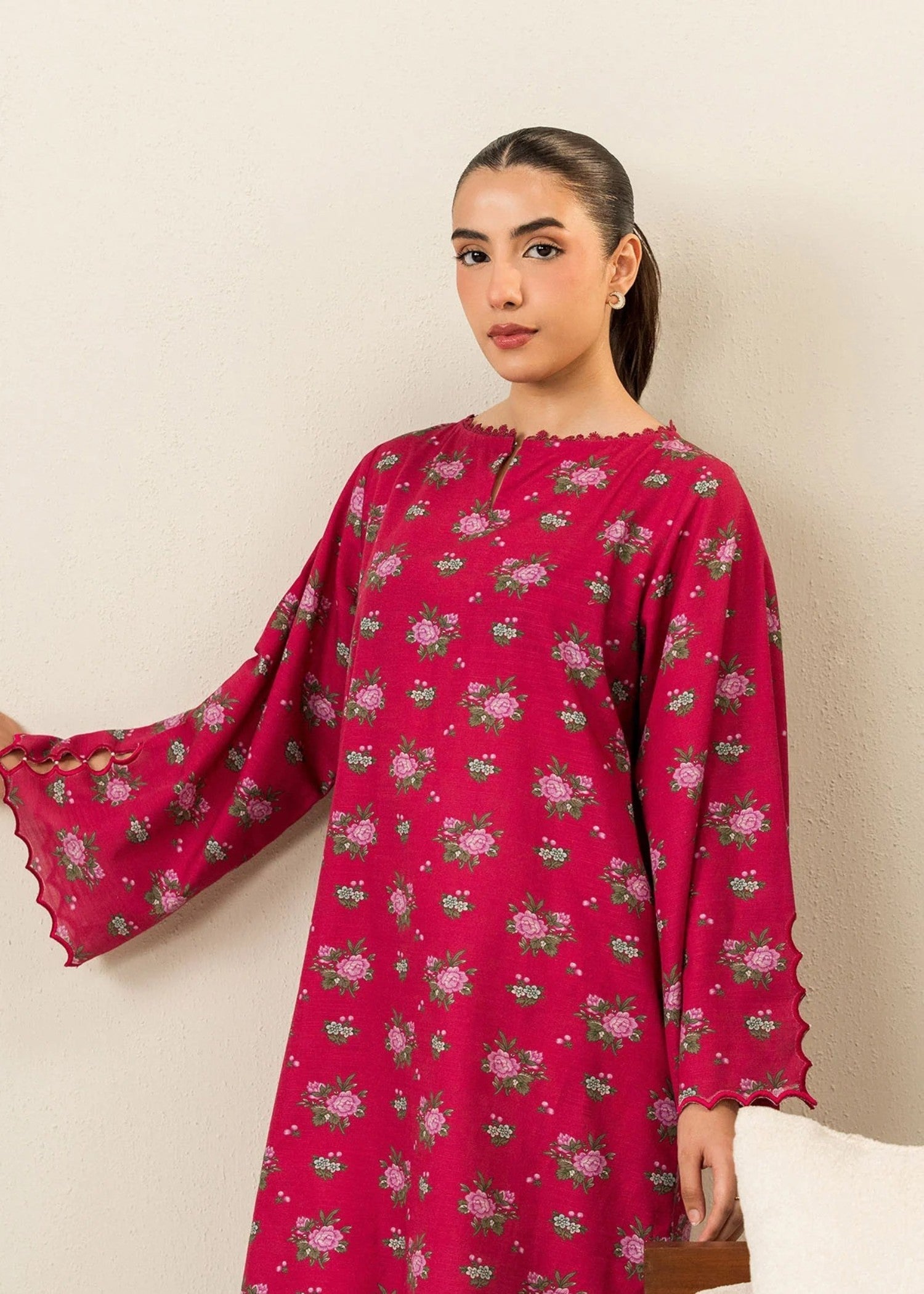 khaddar Unstitched in Shocking pink