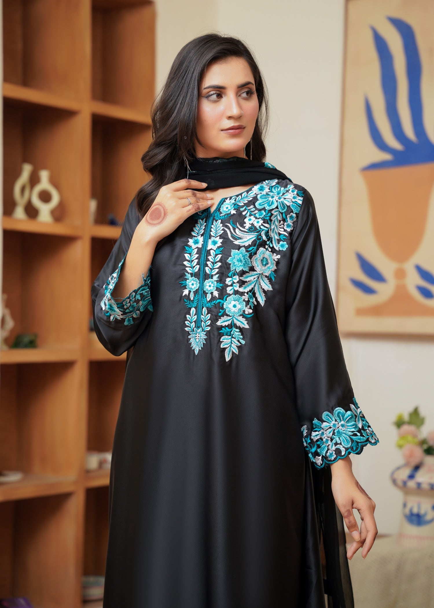 silk Kaftan in Black