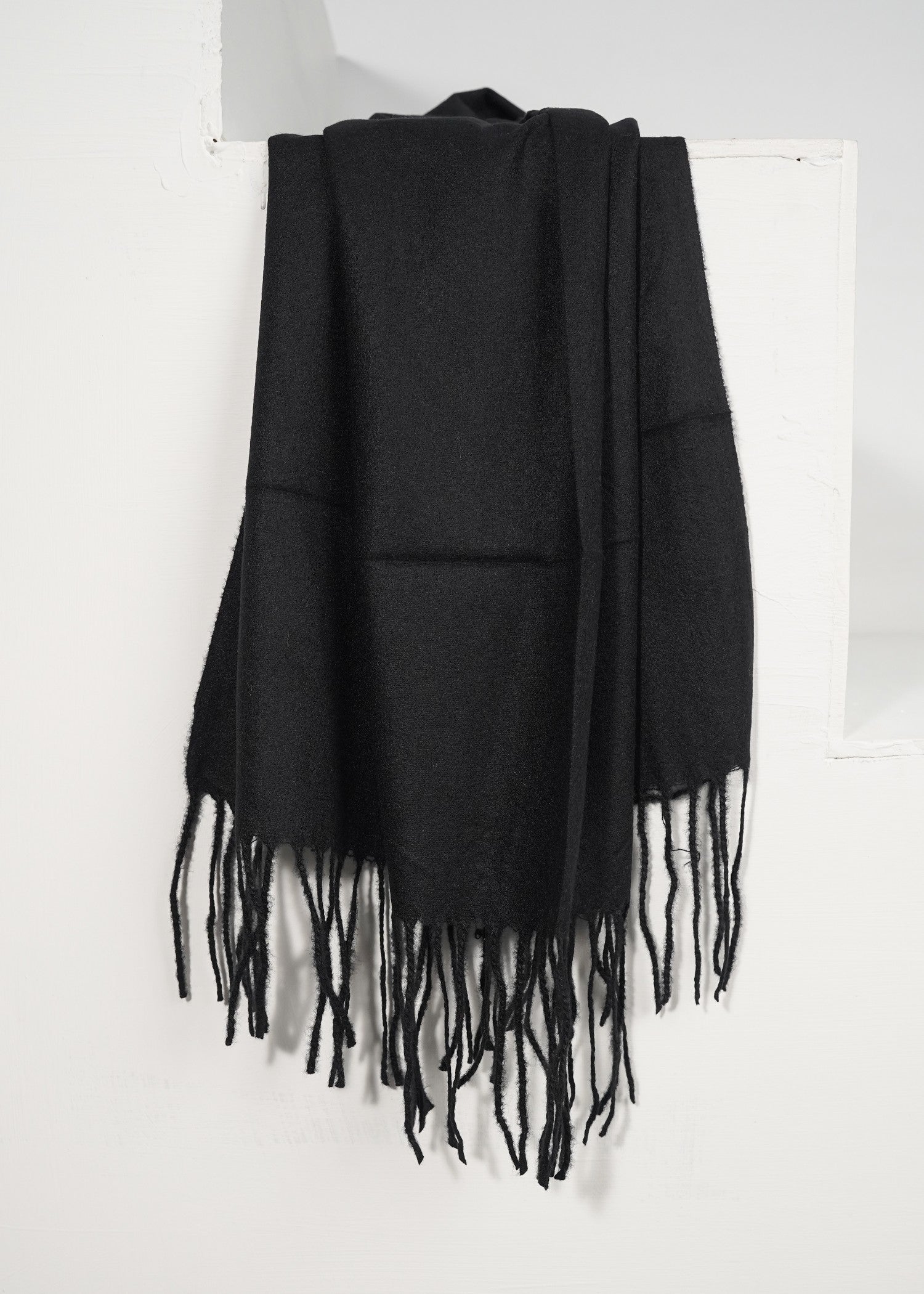 wool Hijab in Deep black