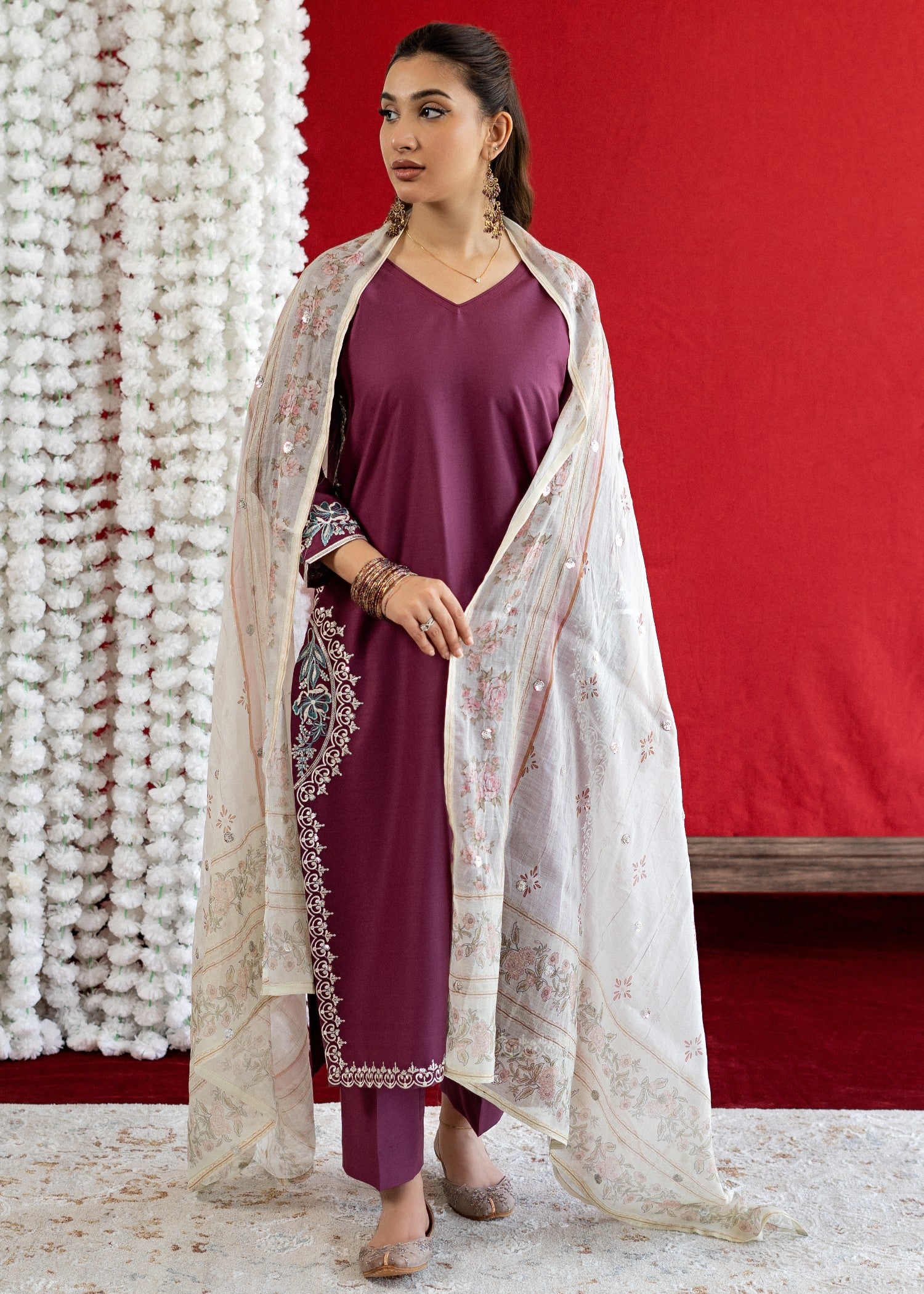 lawn Kurta Set in Purple, off-white