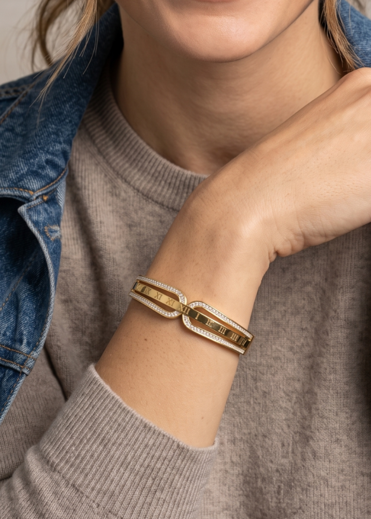 Bangles in Gold Color by - Trendy Women Bangles AKO3510