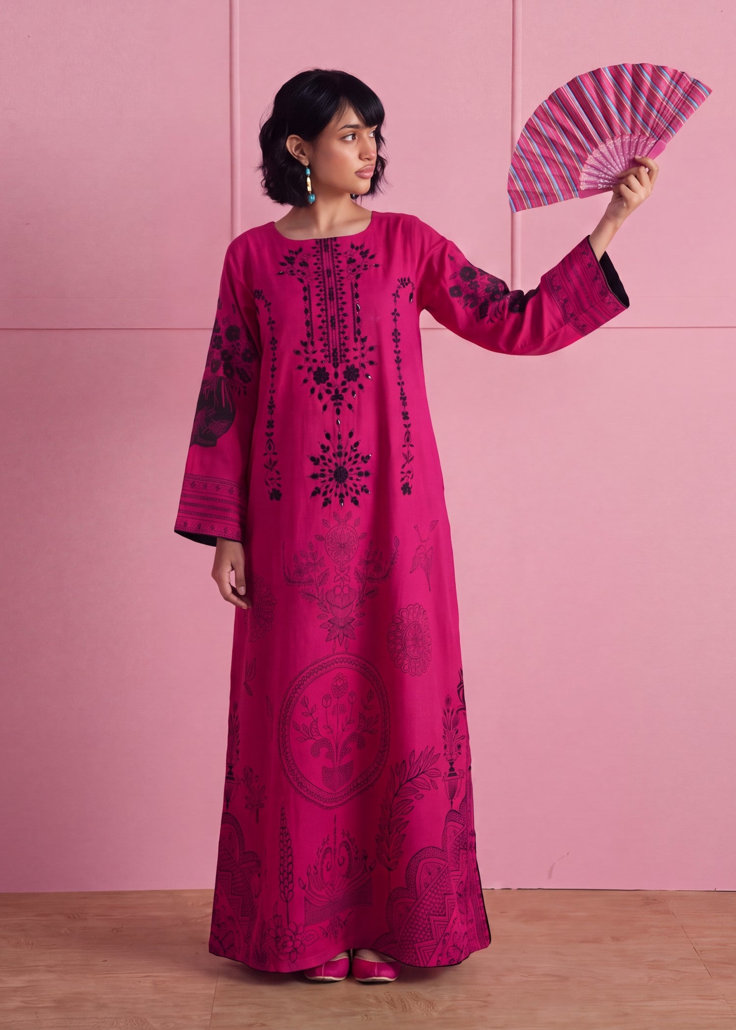 lawn Kaftan in Hot pink