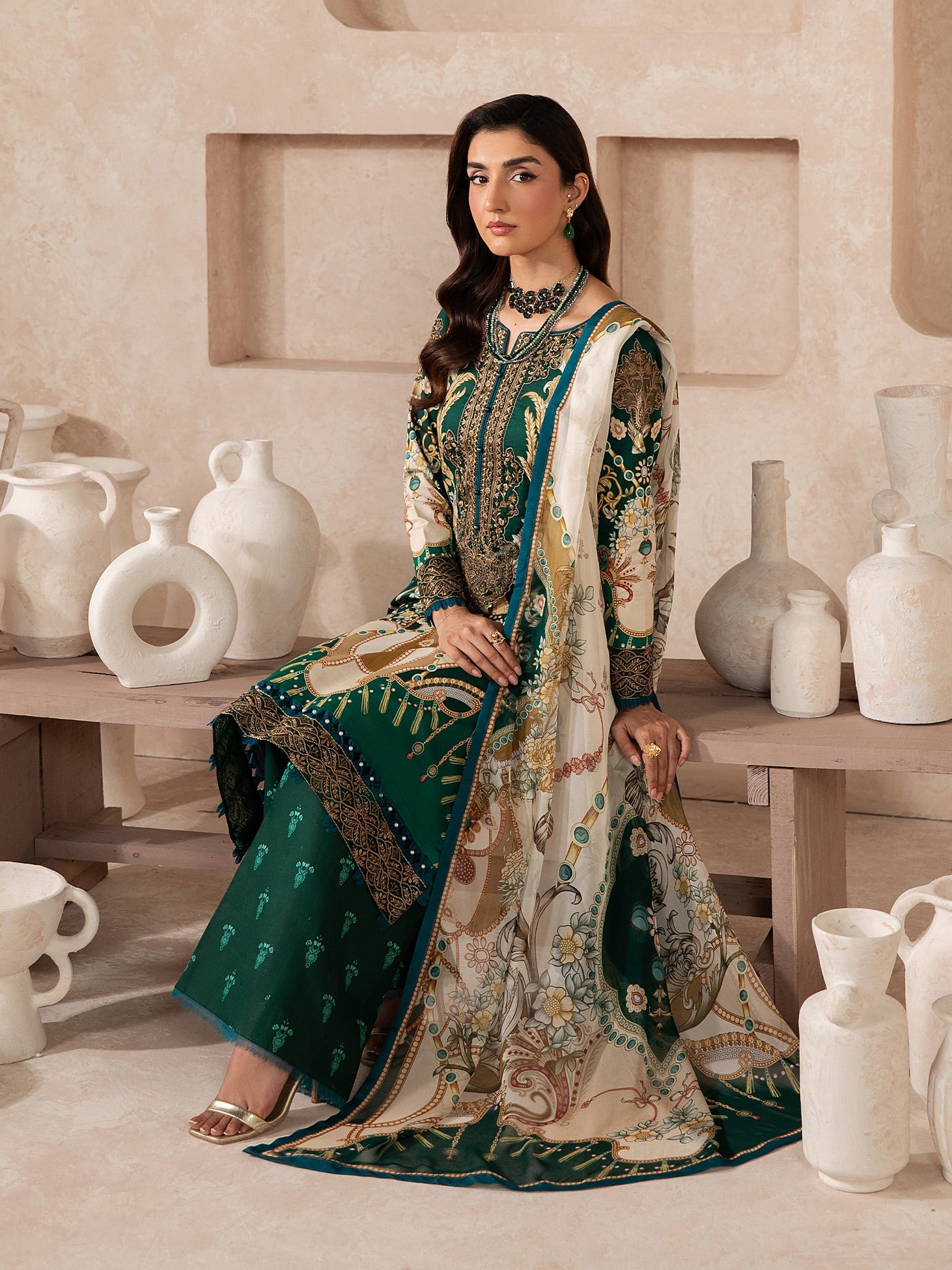 Syra Lawn – Vantae