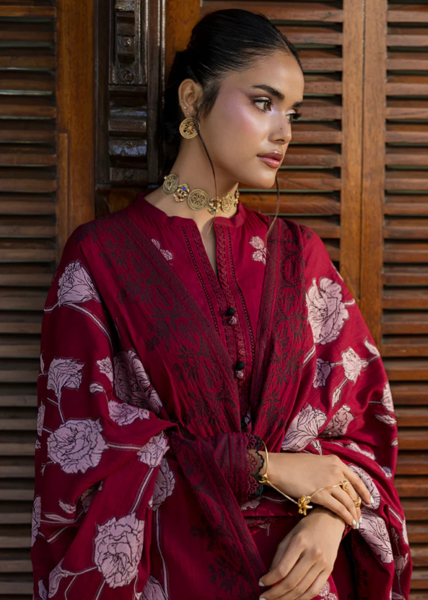 jacquard Unstitched in Burgundy
