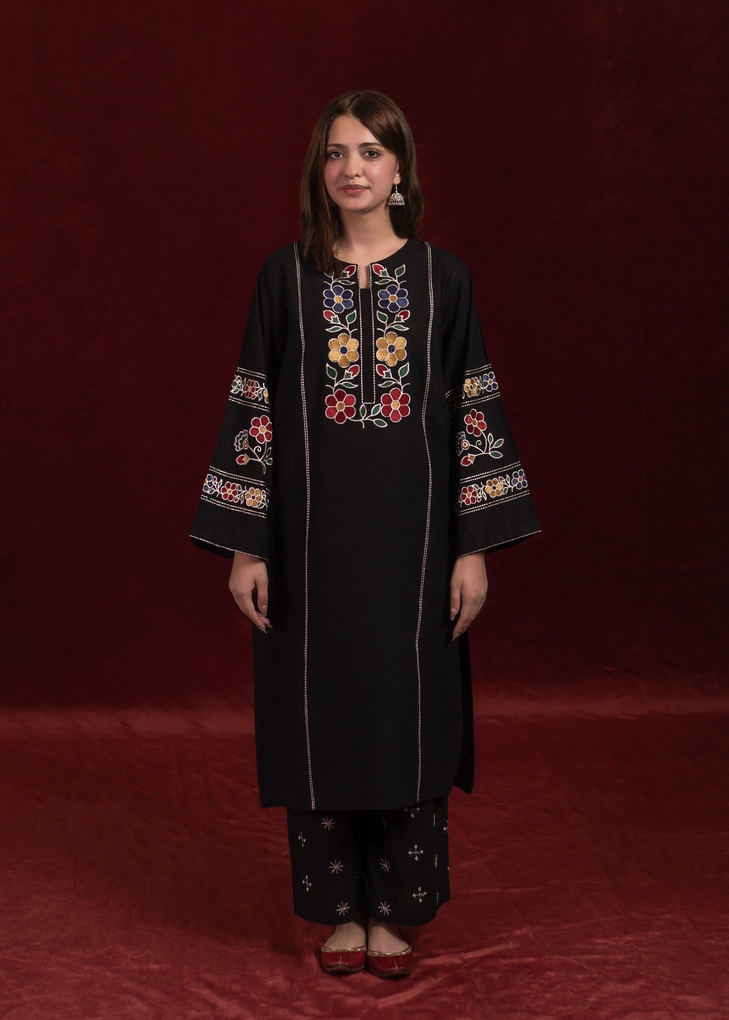 slub khaddar Kurta Set in Black