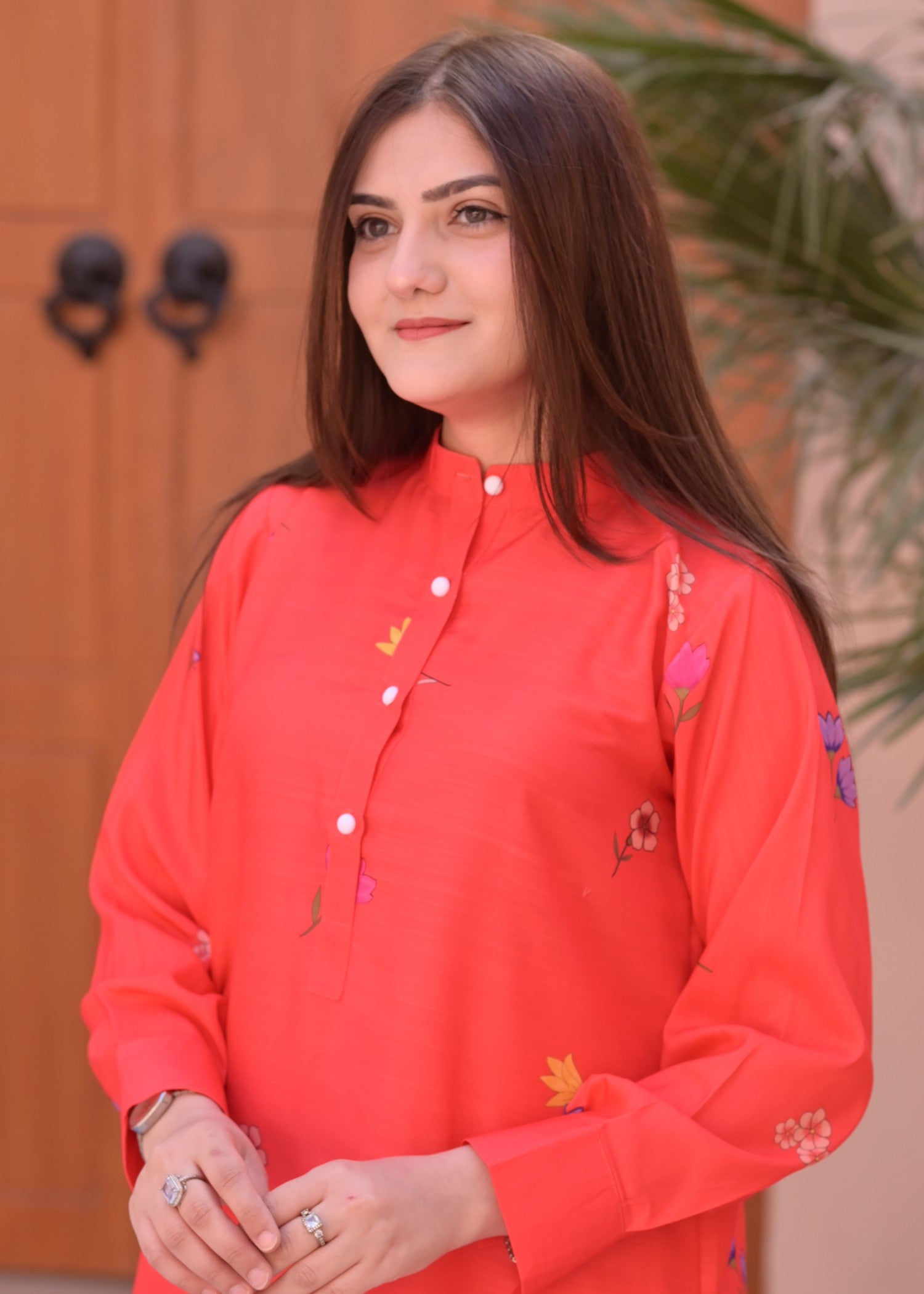 blended khaddar Kurta Set in White, fire red