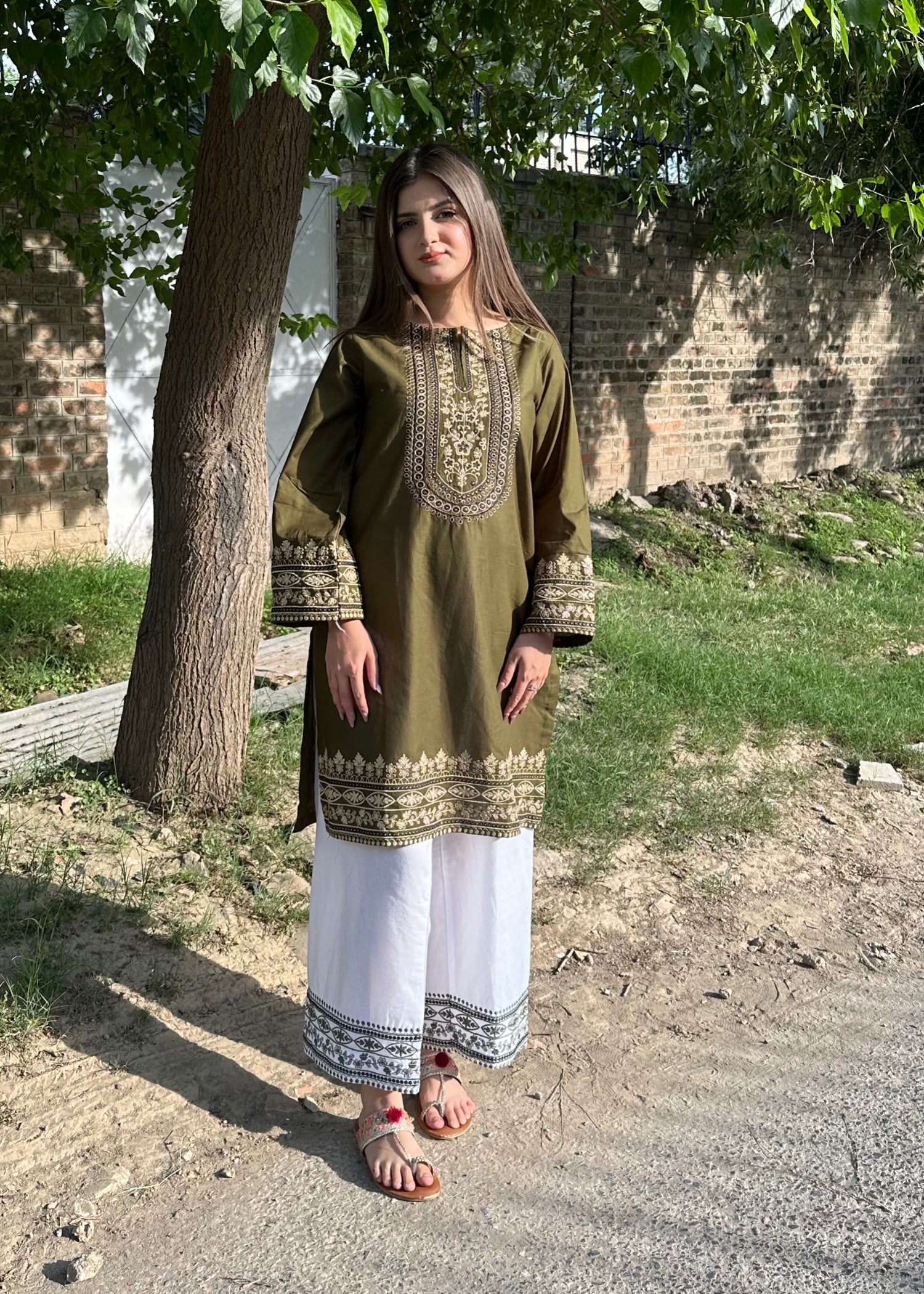 lawn Kurta Set in White, olive green