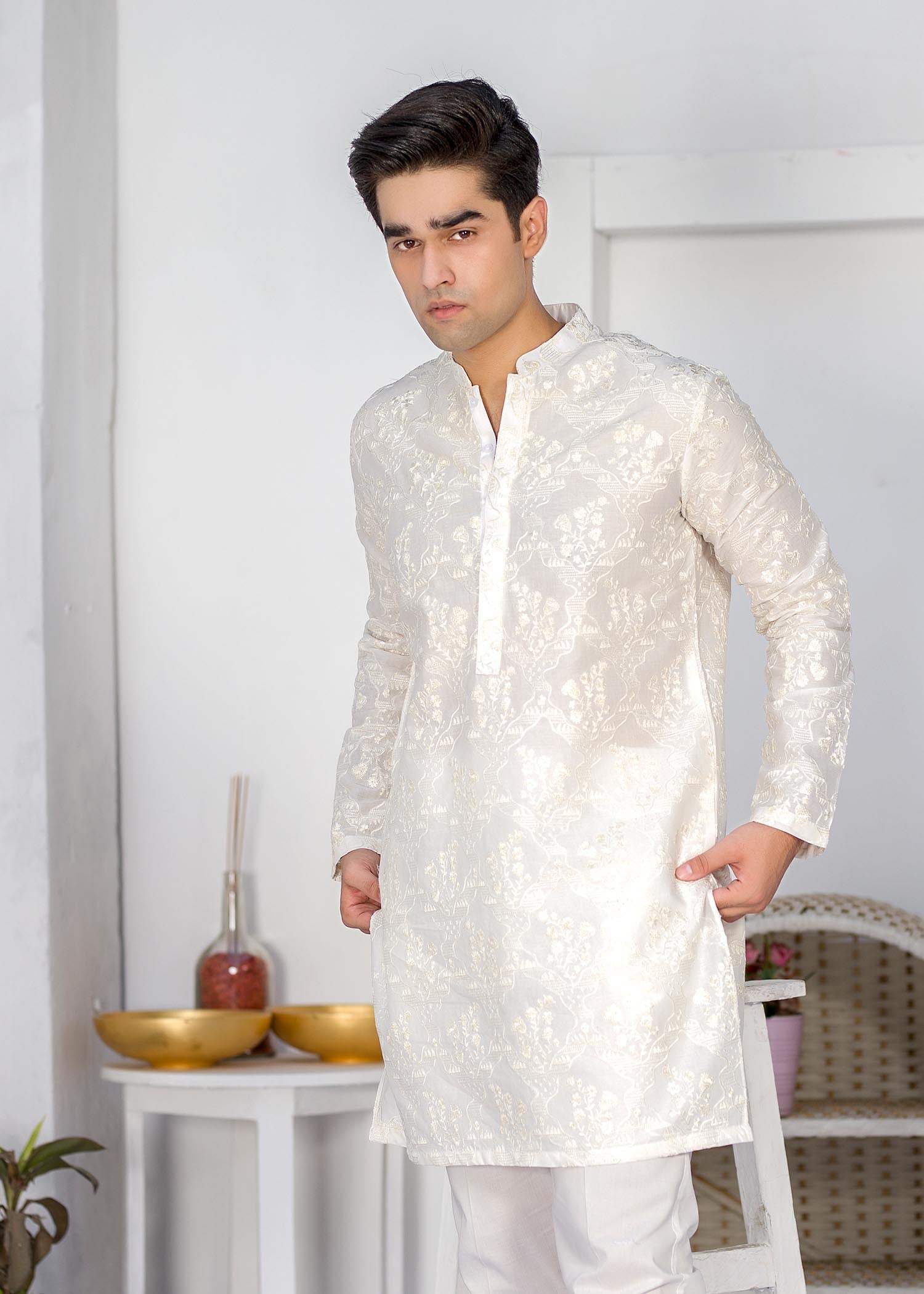 wash & wear Kurta Set in Off-white