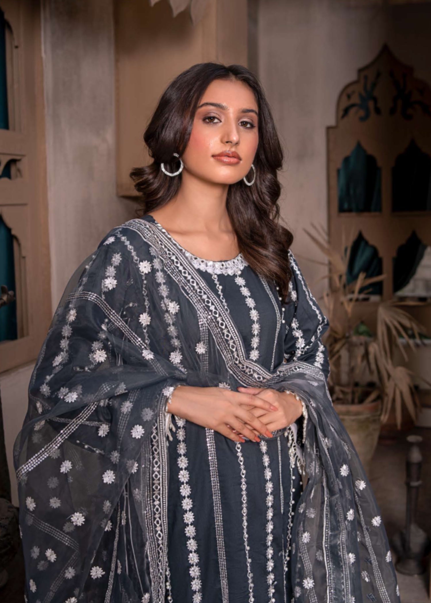 lawn cotton Kurta Set in Iron grey