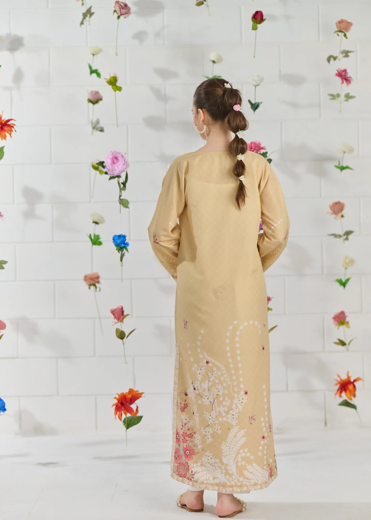 raw silk Kaftan in Beige