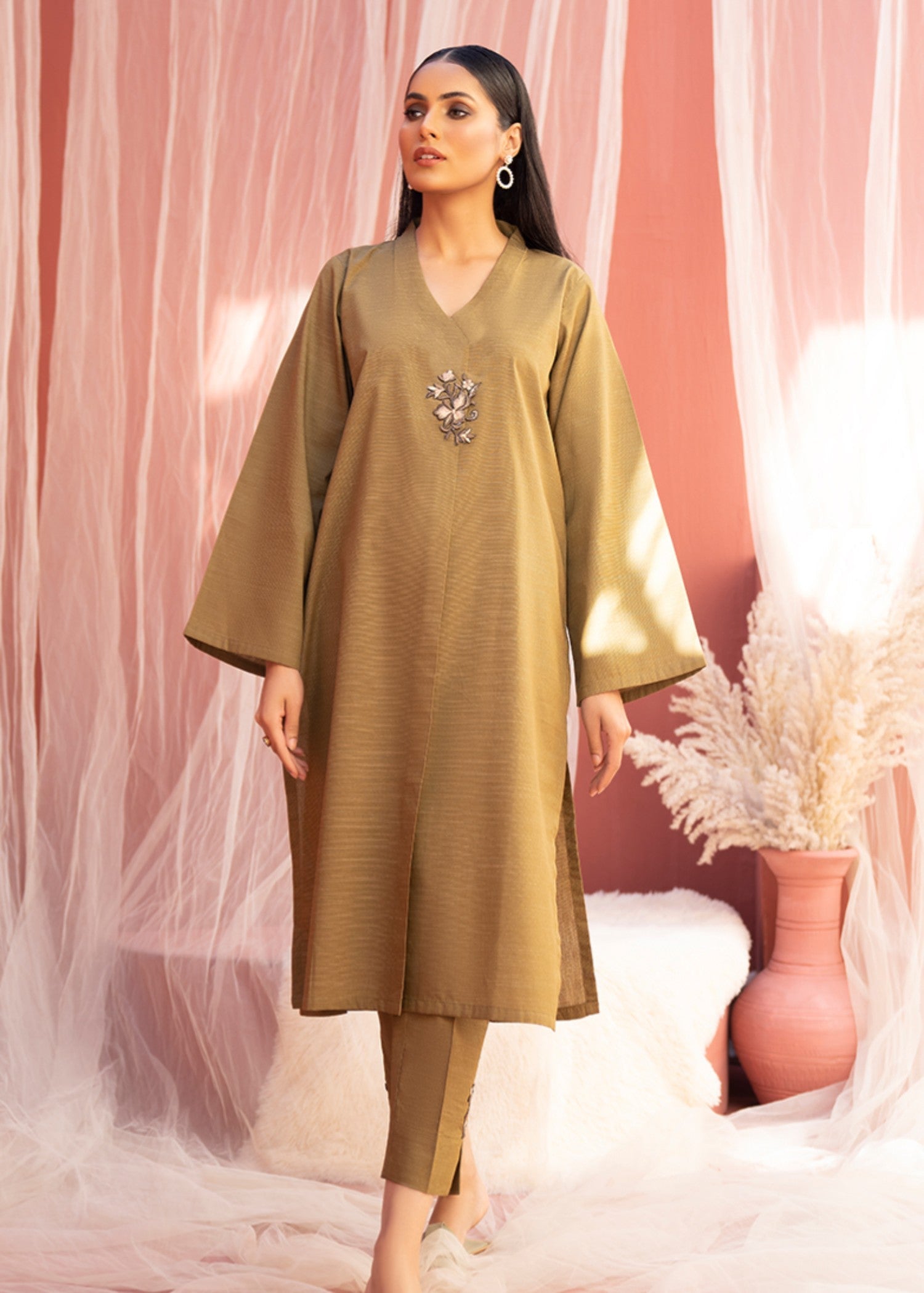 slub cambric Kurta Set in Olive green