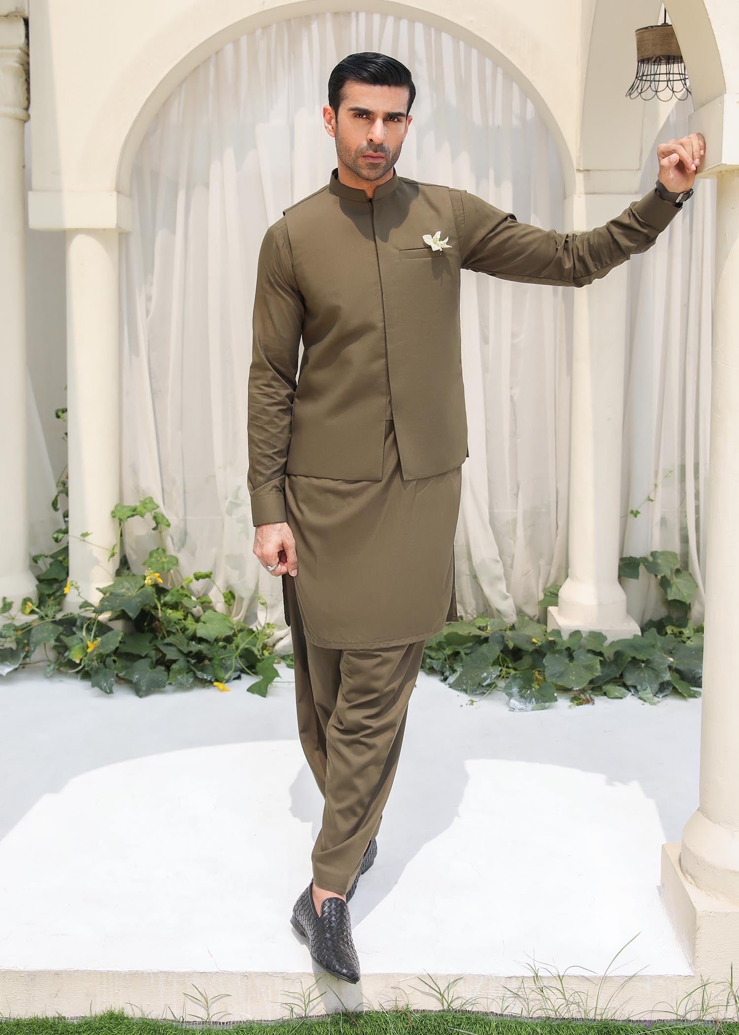 wash & wear Waistcoat in Olive green