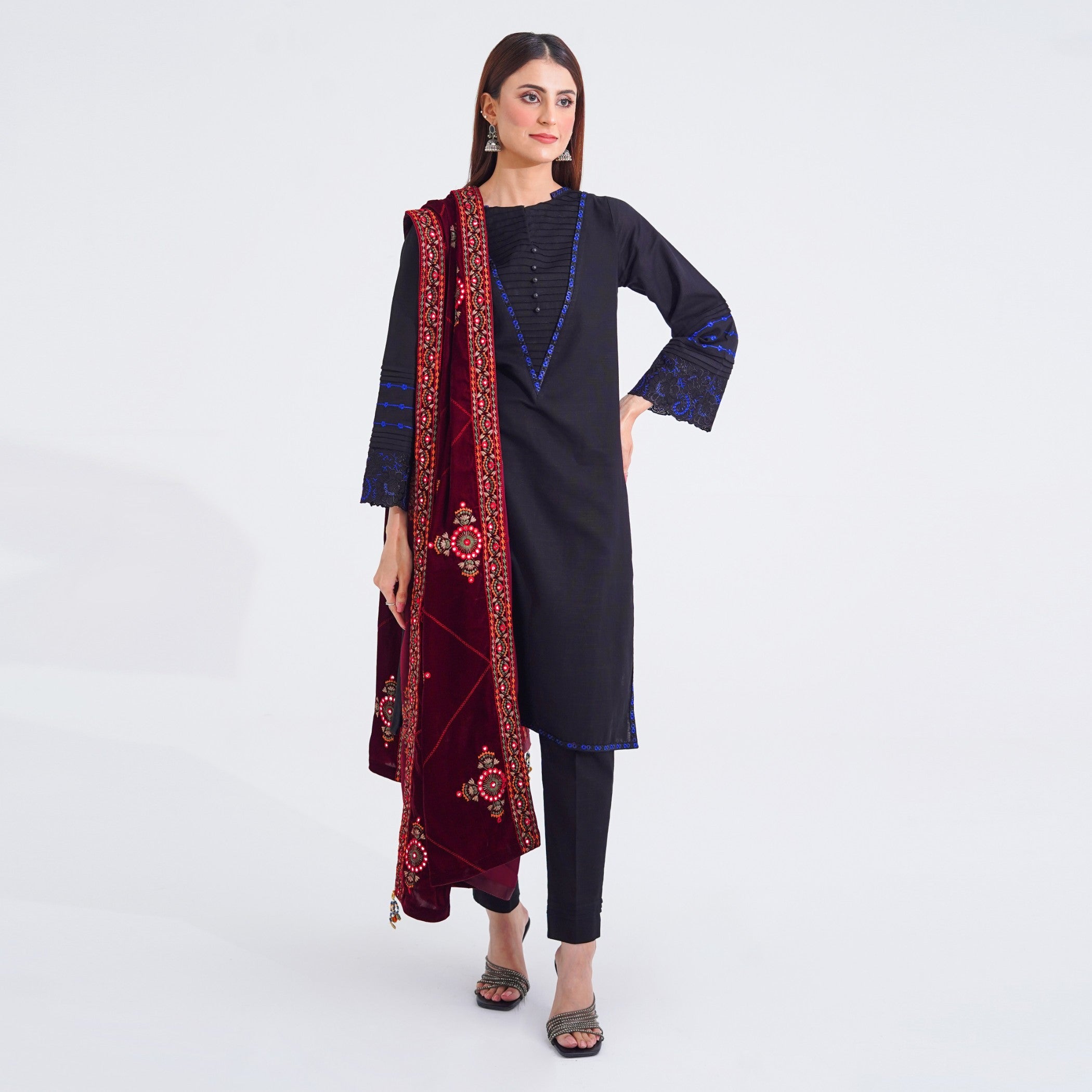 Shawl in Maroon Color by - Trendy Women Shawl JDS1876