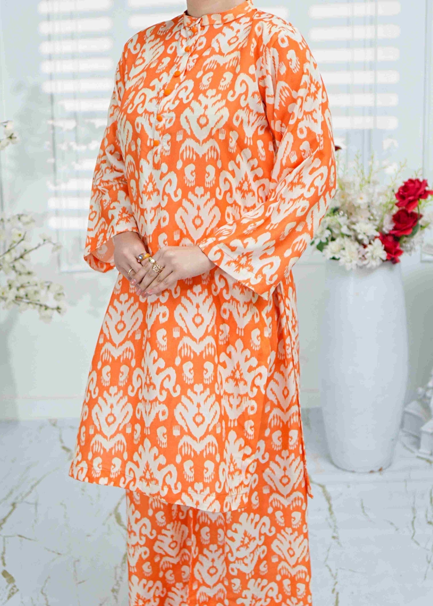 swiss lawn Kurta Set in Orange