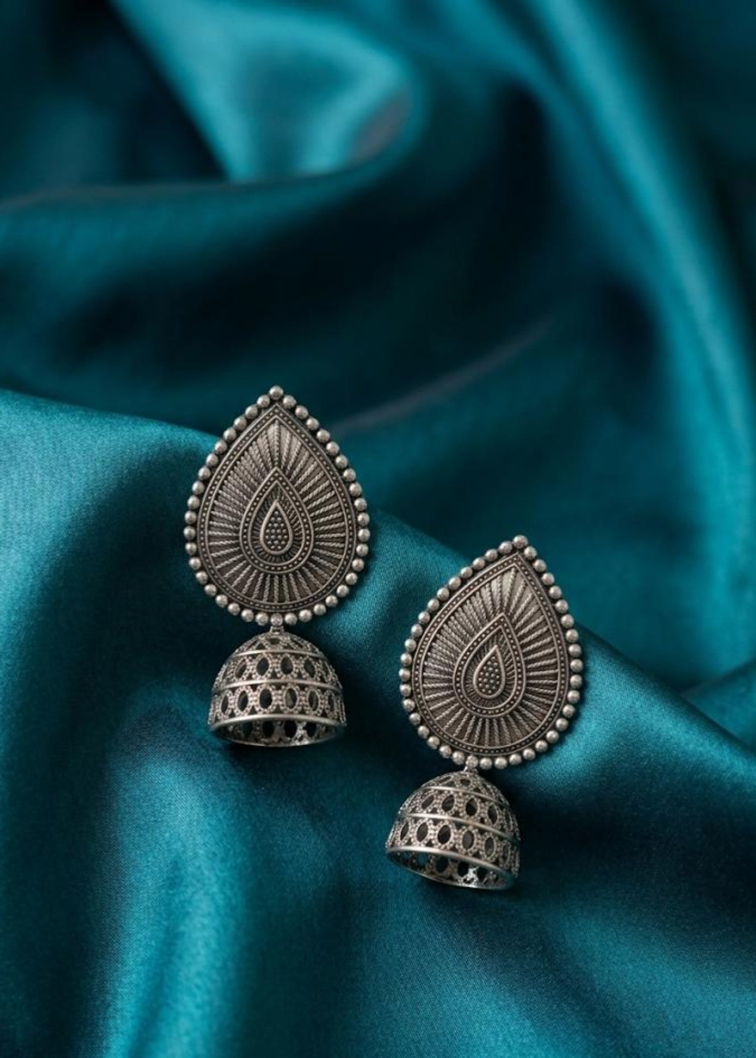 Earrings in Silver Color by - Trendy Women Earrings UUR0924