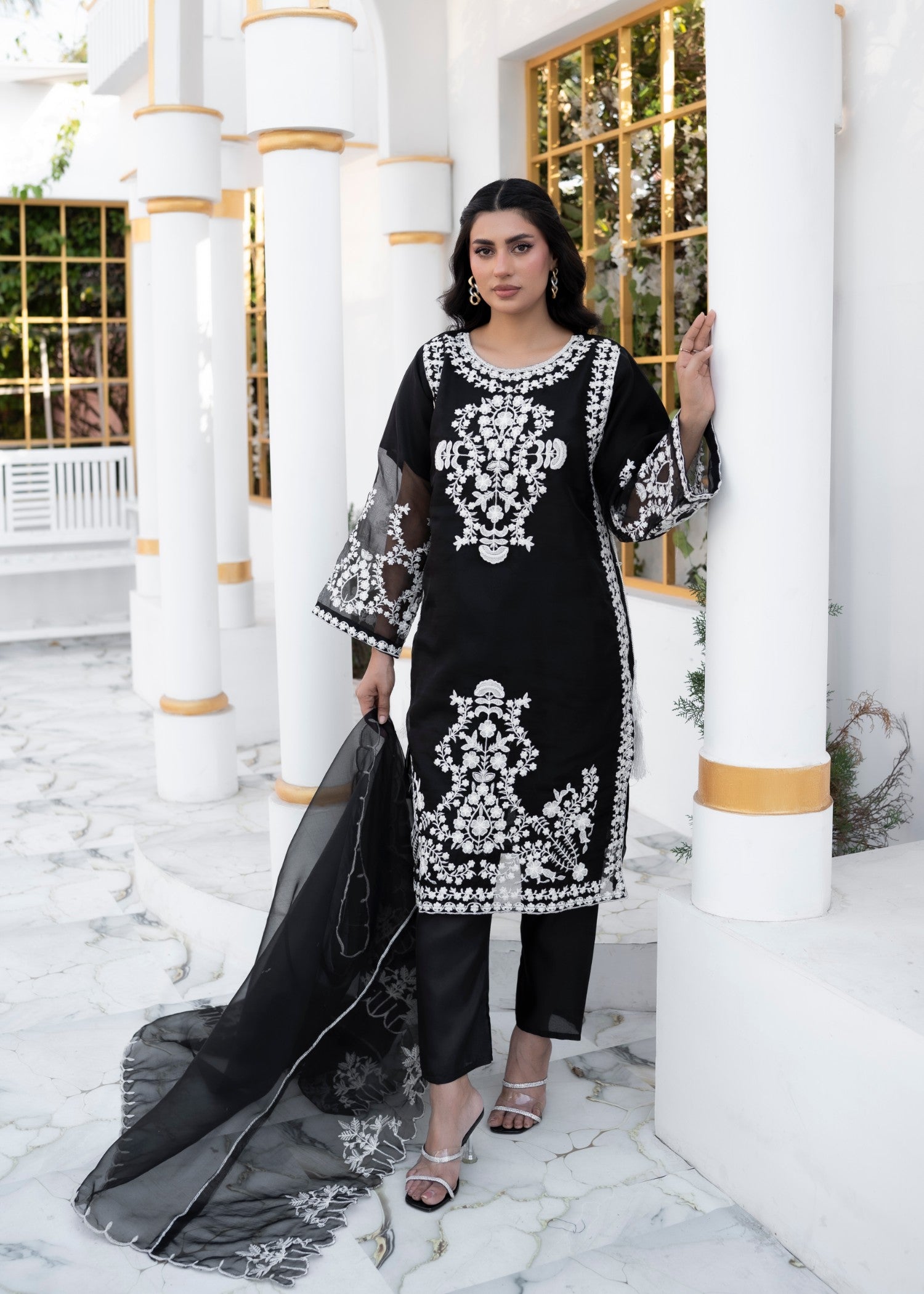organza Kurta Set in Black, white