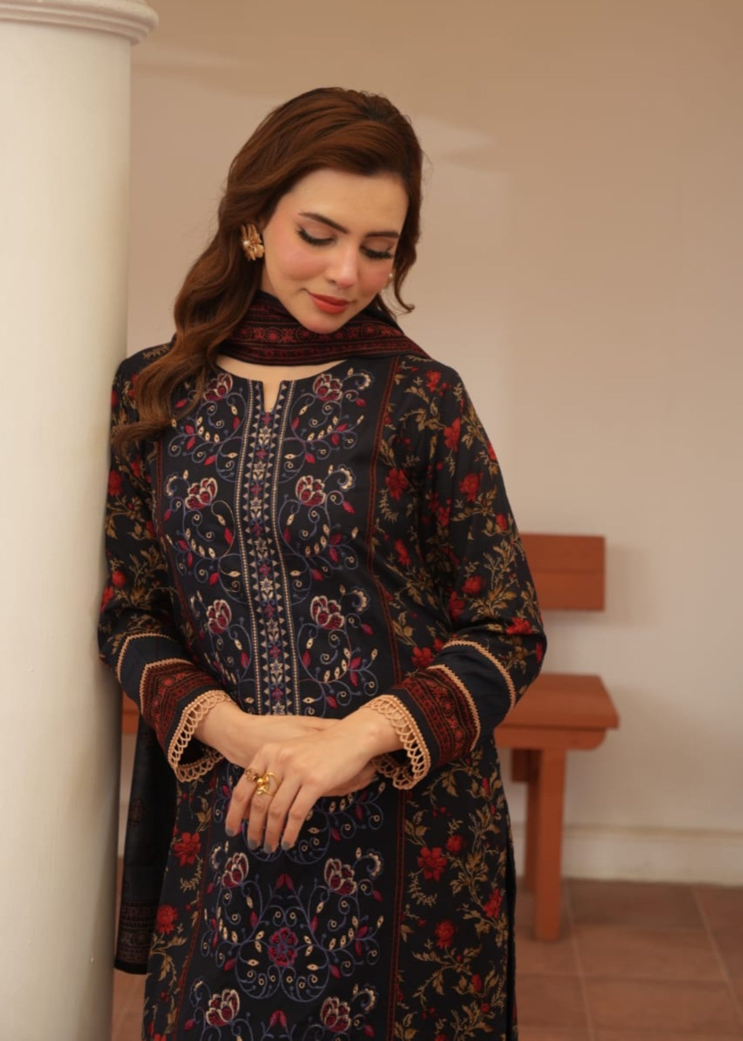 dhanak Kurta Set in Navy blue