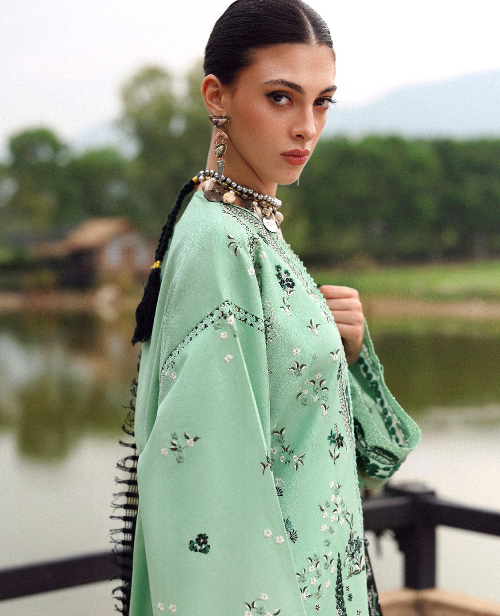 Lilas Lawn – Sereya