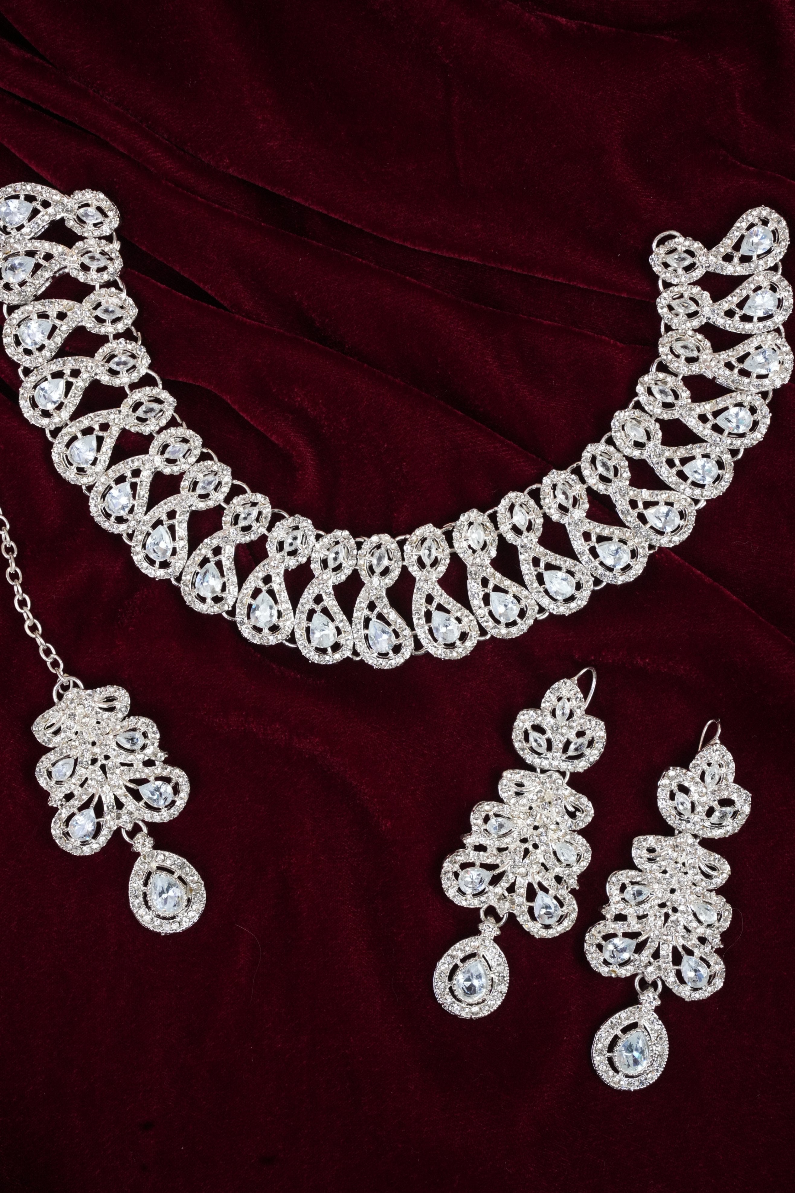 Jewelry Set in Silver Color by - Trendy Women Jewelry Set TIN4591