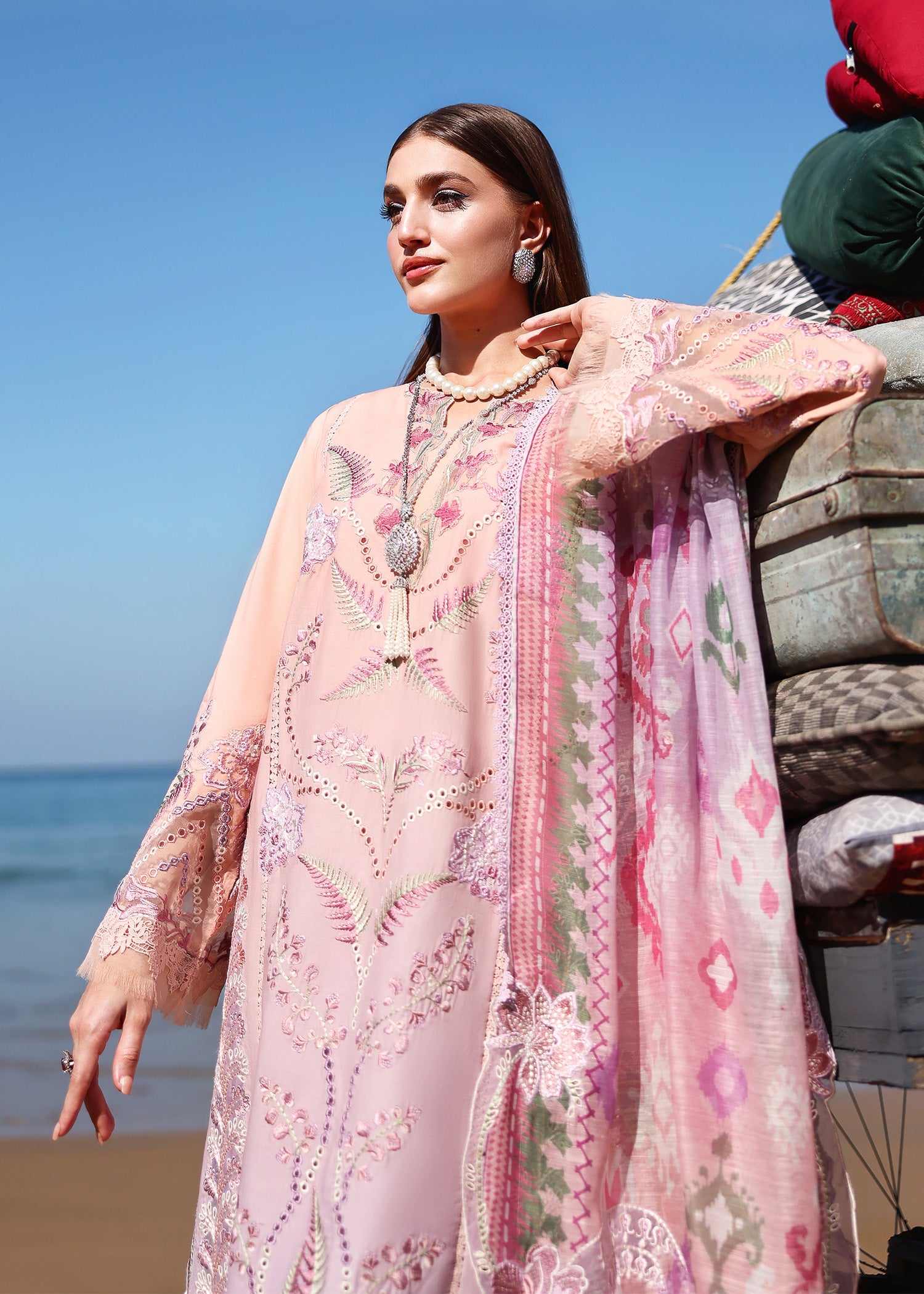 Breeze Festive Luxury Lawn – TALI 3-A