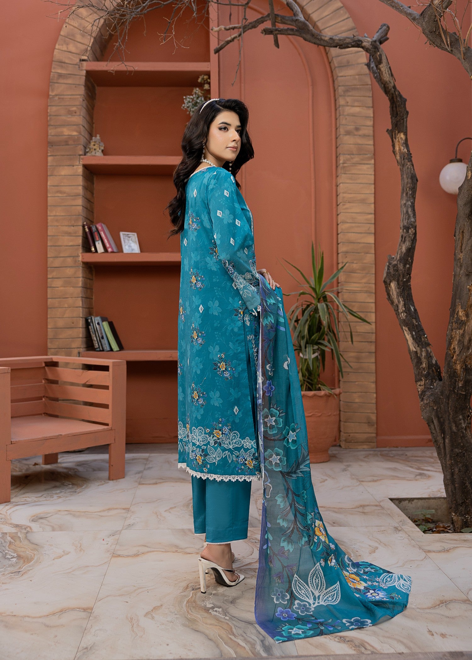 lawn Kurta Set in Yale blue