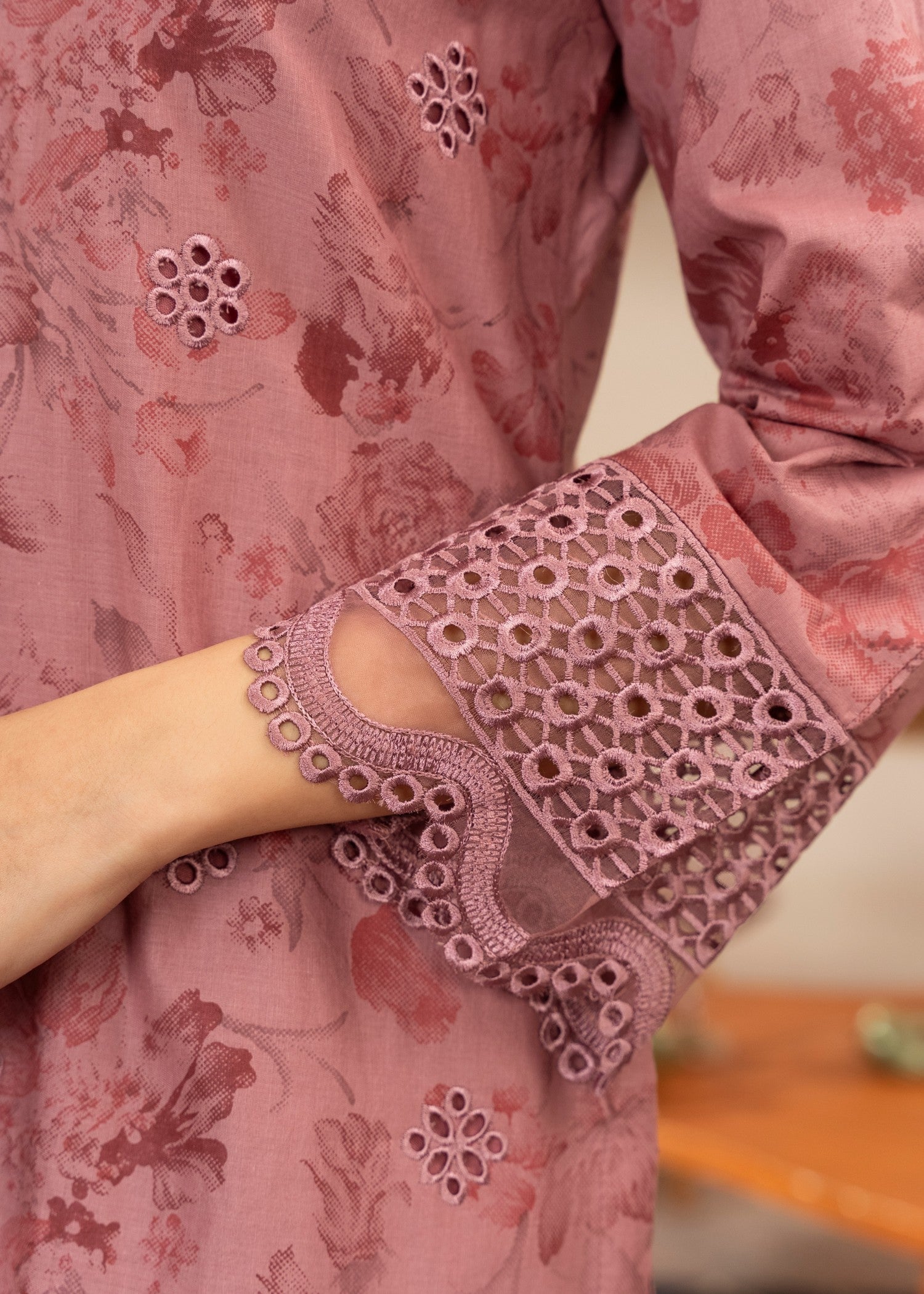 lawn Kurta Set in Mauve pink
