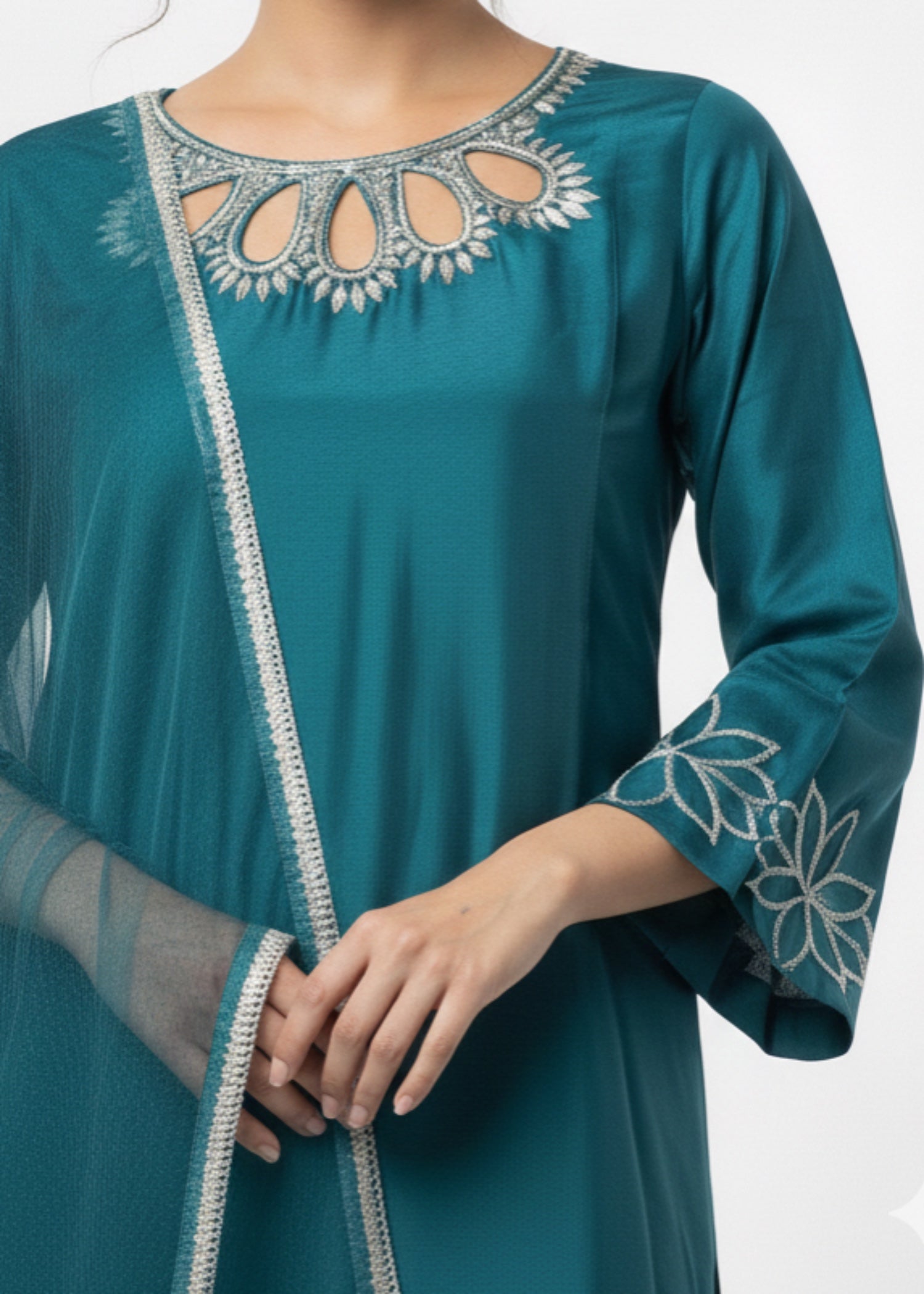 pk grip silk Kurta Set in Teal