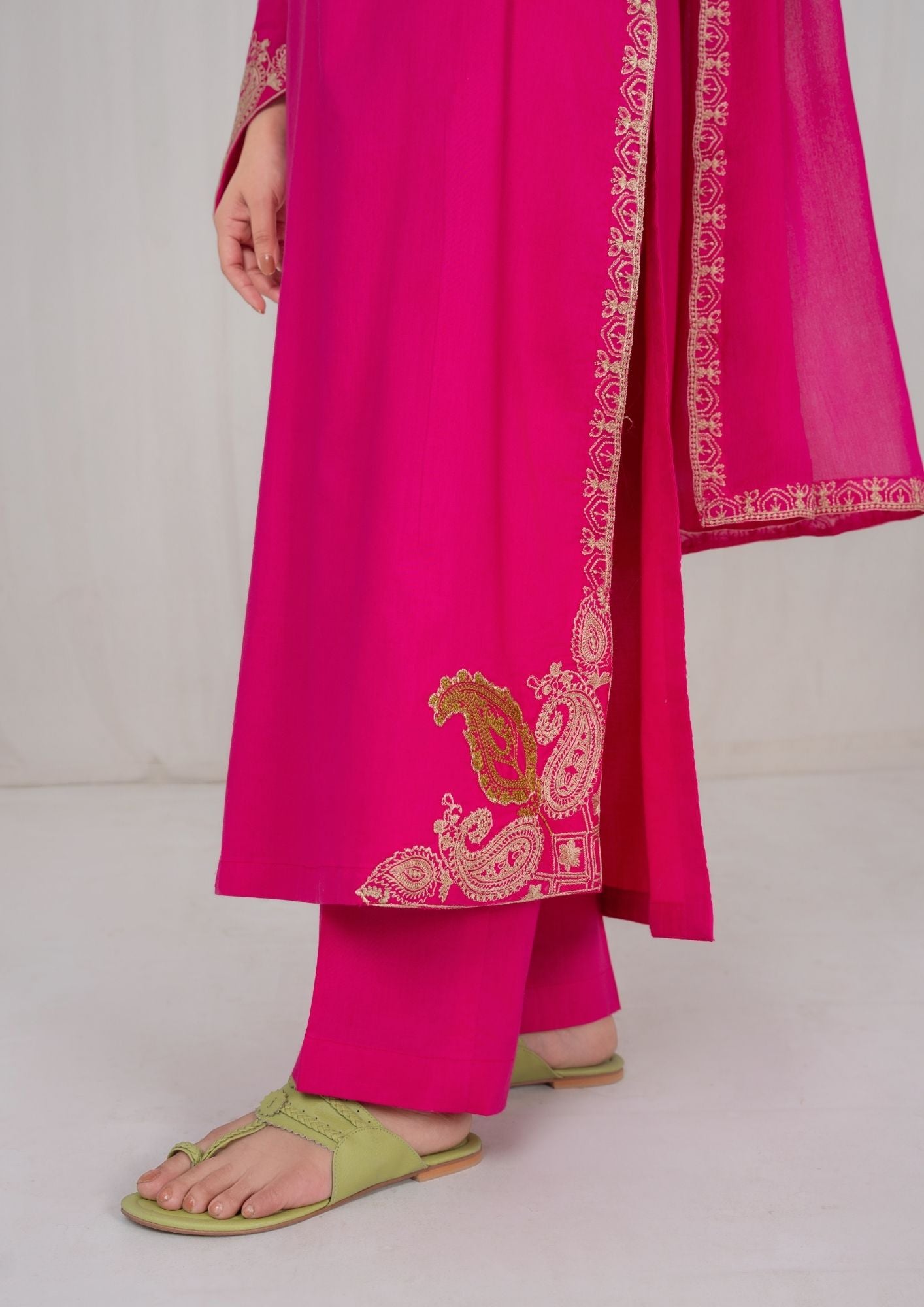 lawn Kurta Set in Hot pink