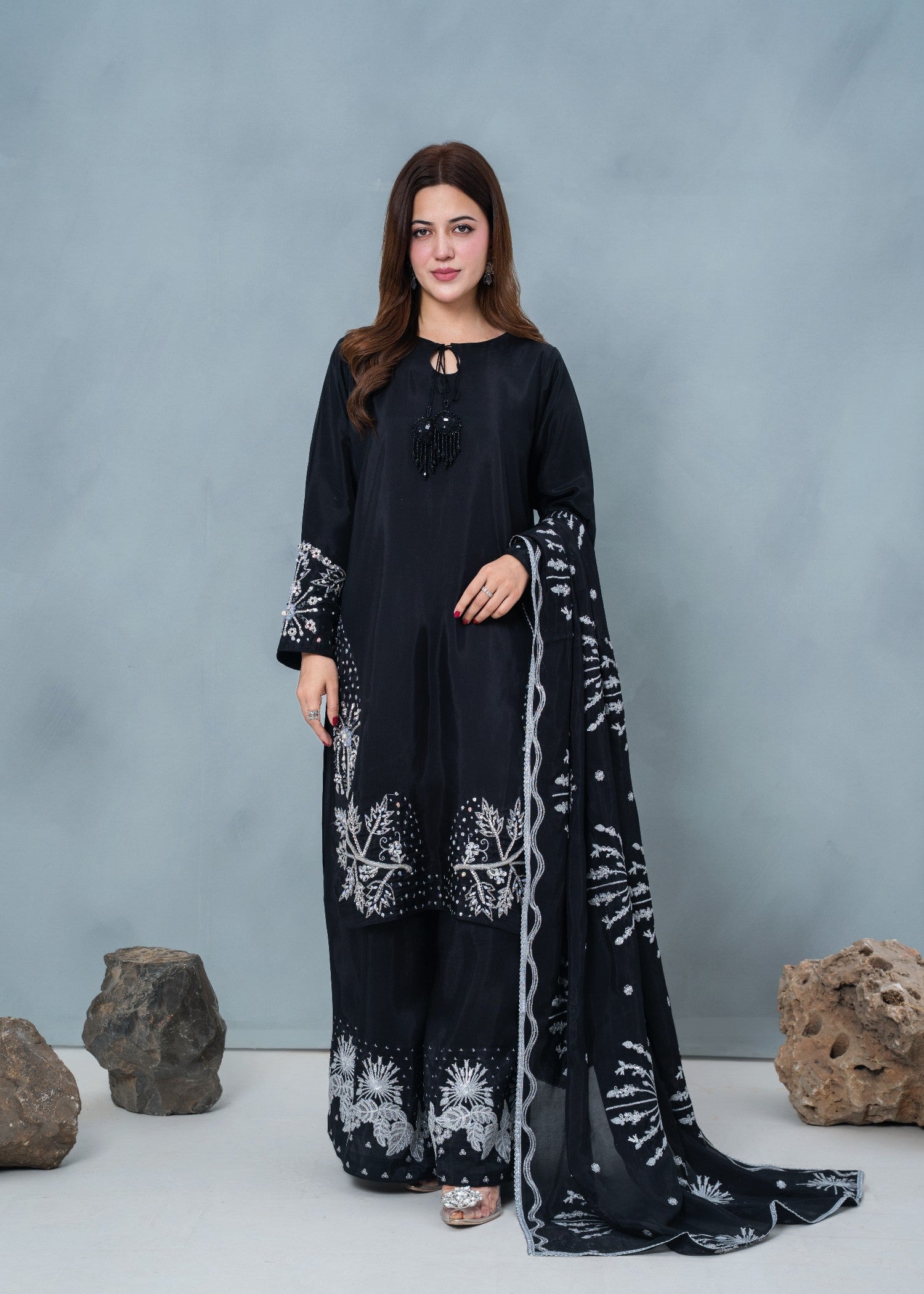 tussar silk Kurta Set in Black