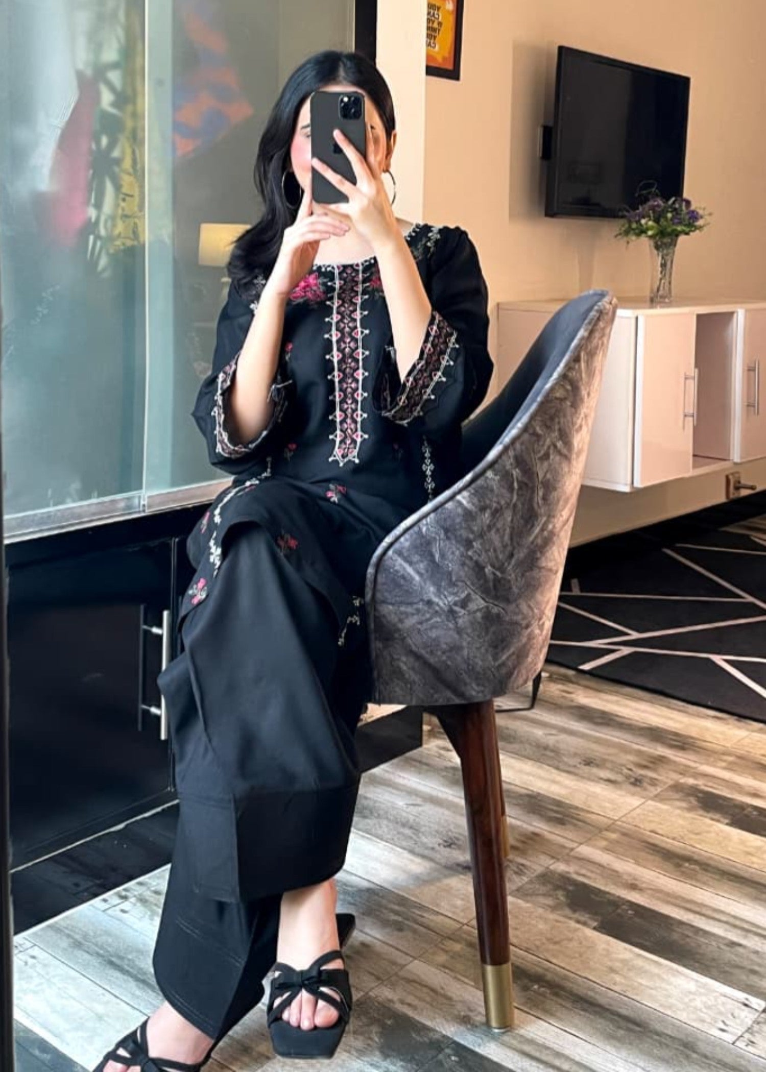 arabic lawn Kurta Set in Black