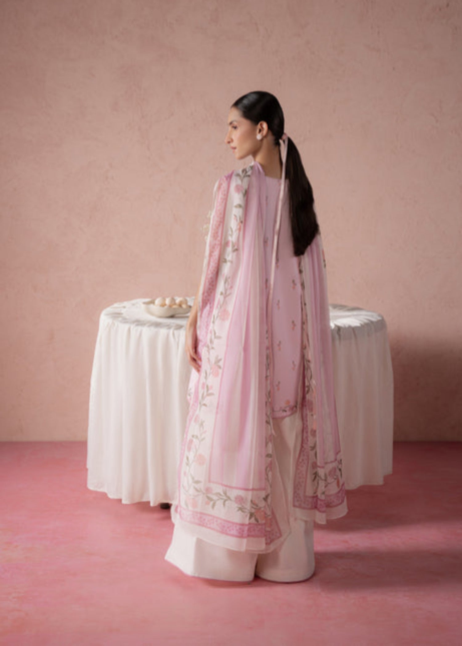 crepe Kurta Set in Baby pink