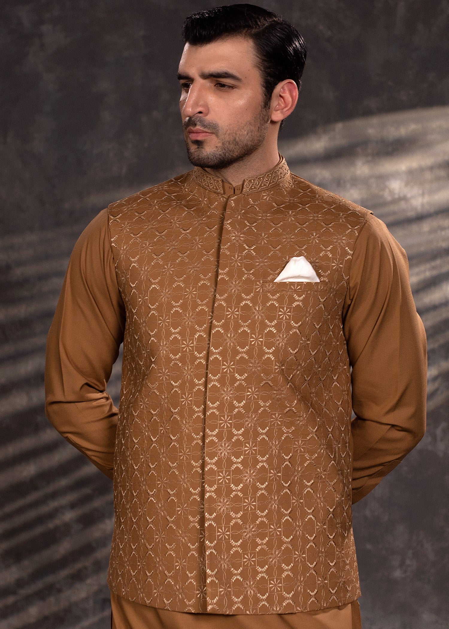 wool Waistcoat in Camel brown