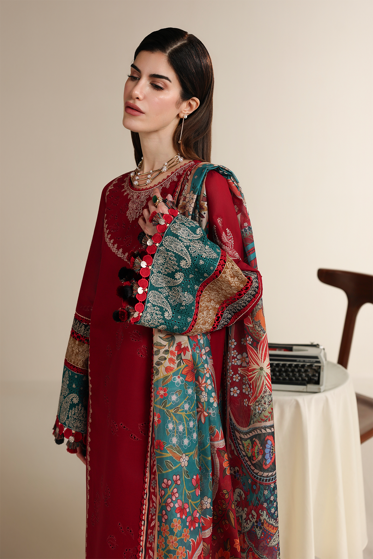 Iris Luxury Festive Lawn – IL26-D08