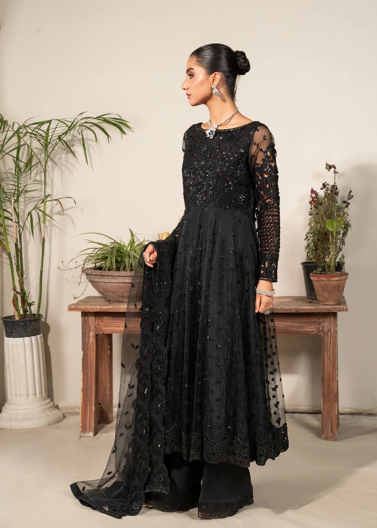 net Pishwas in Black