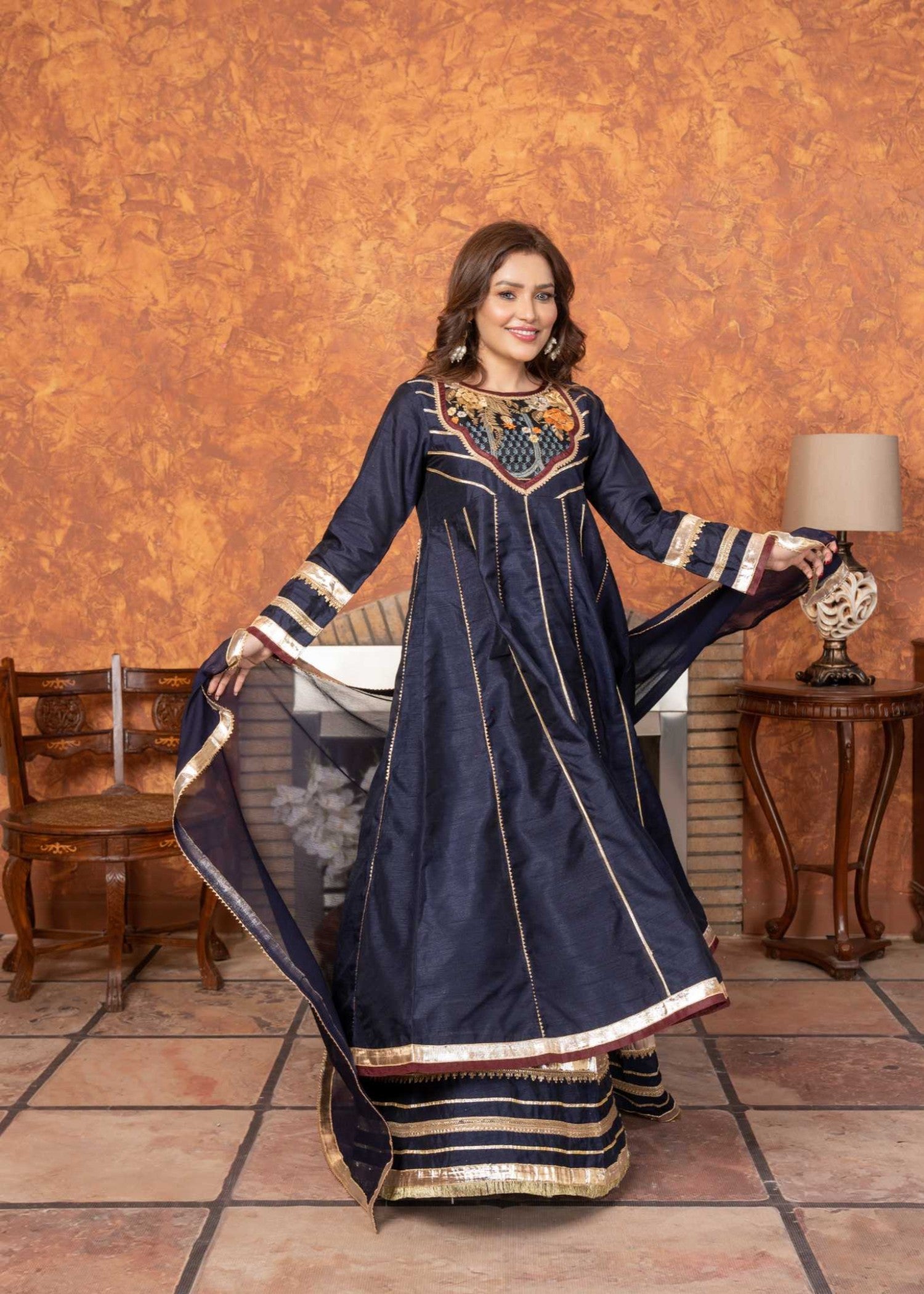 raw silk Maxi in Navy blue