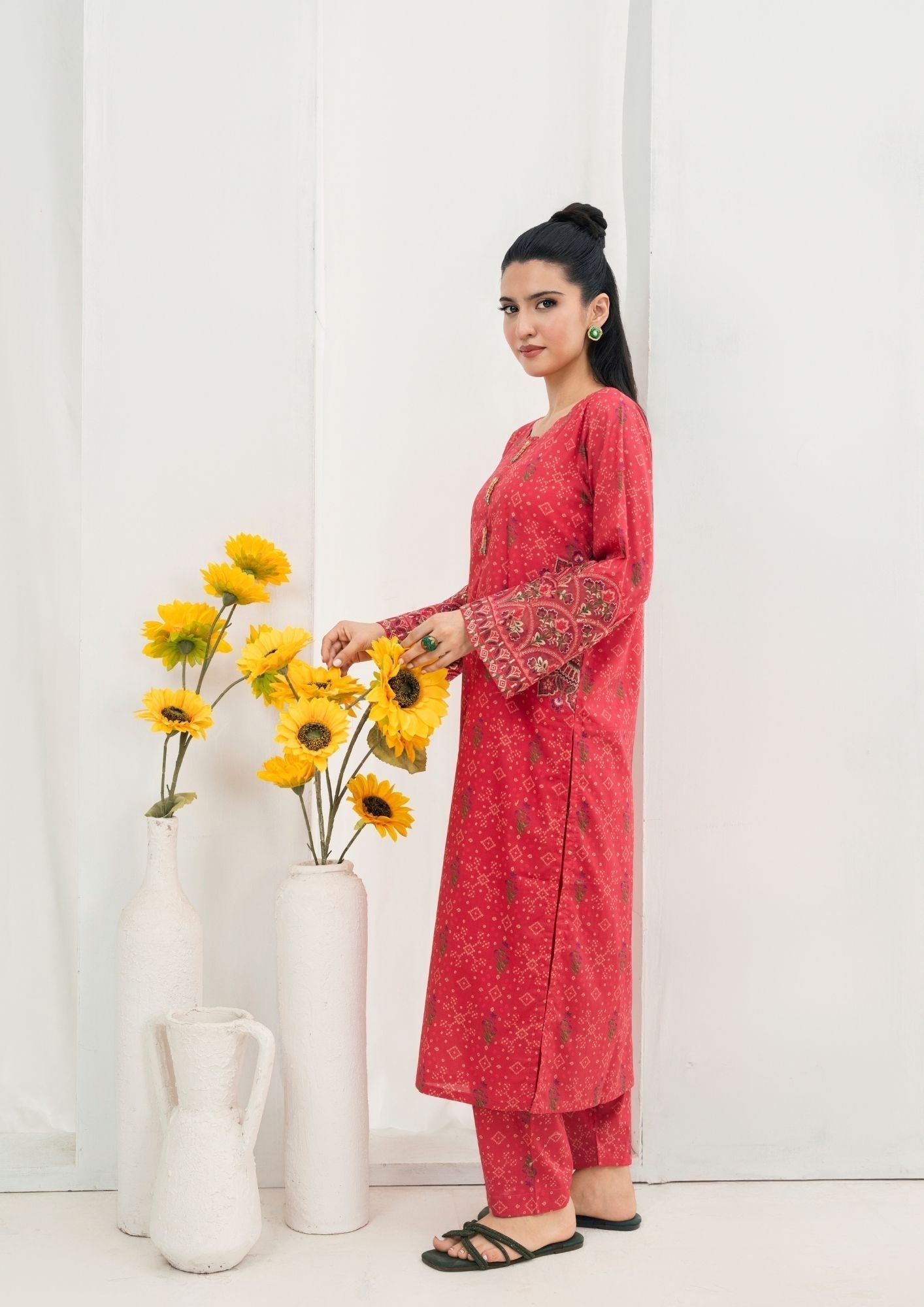 lawn cotton Kurta Set in Tomato red