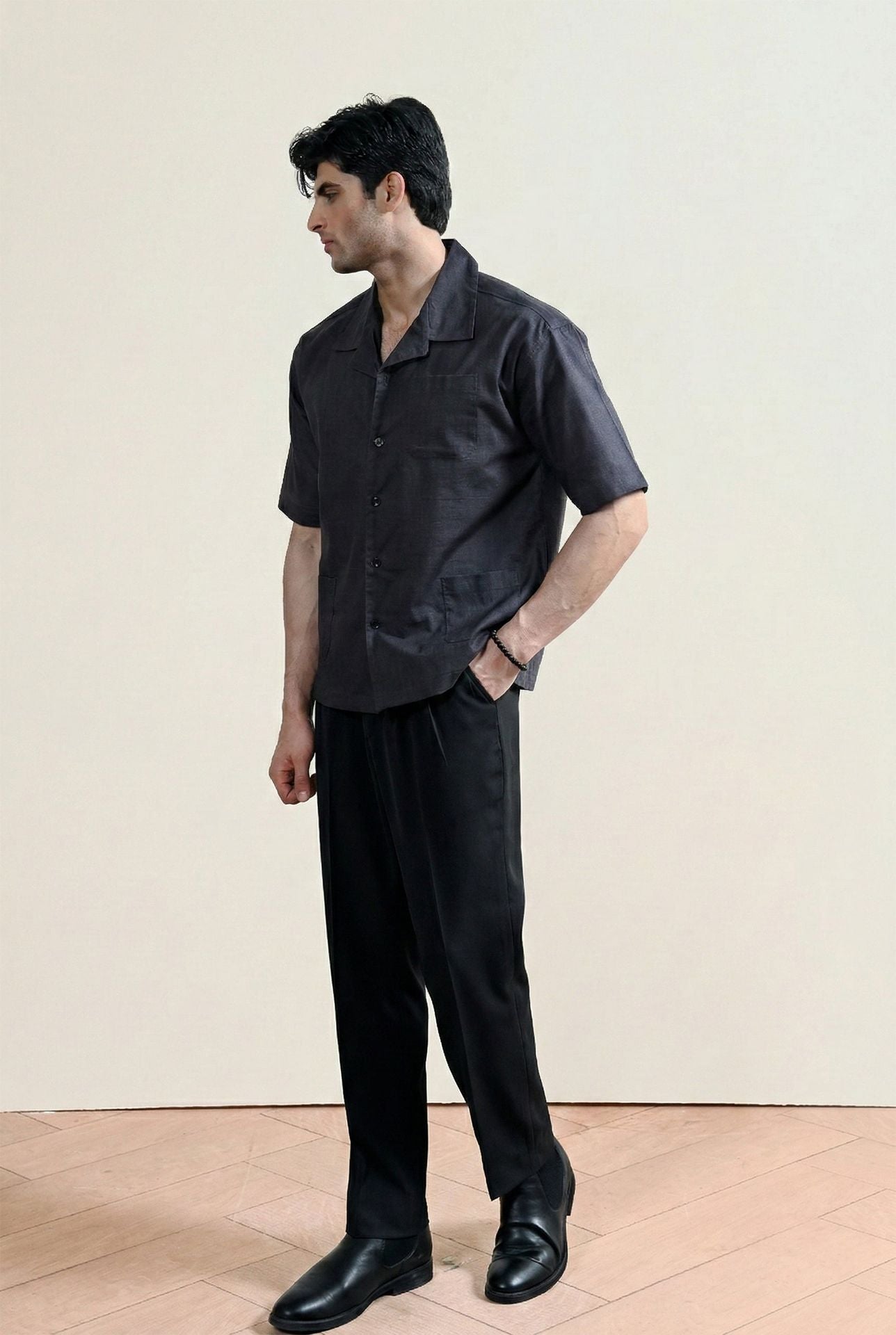 linen Casual Shirt in Coal
