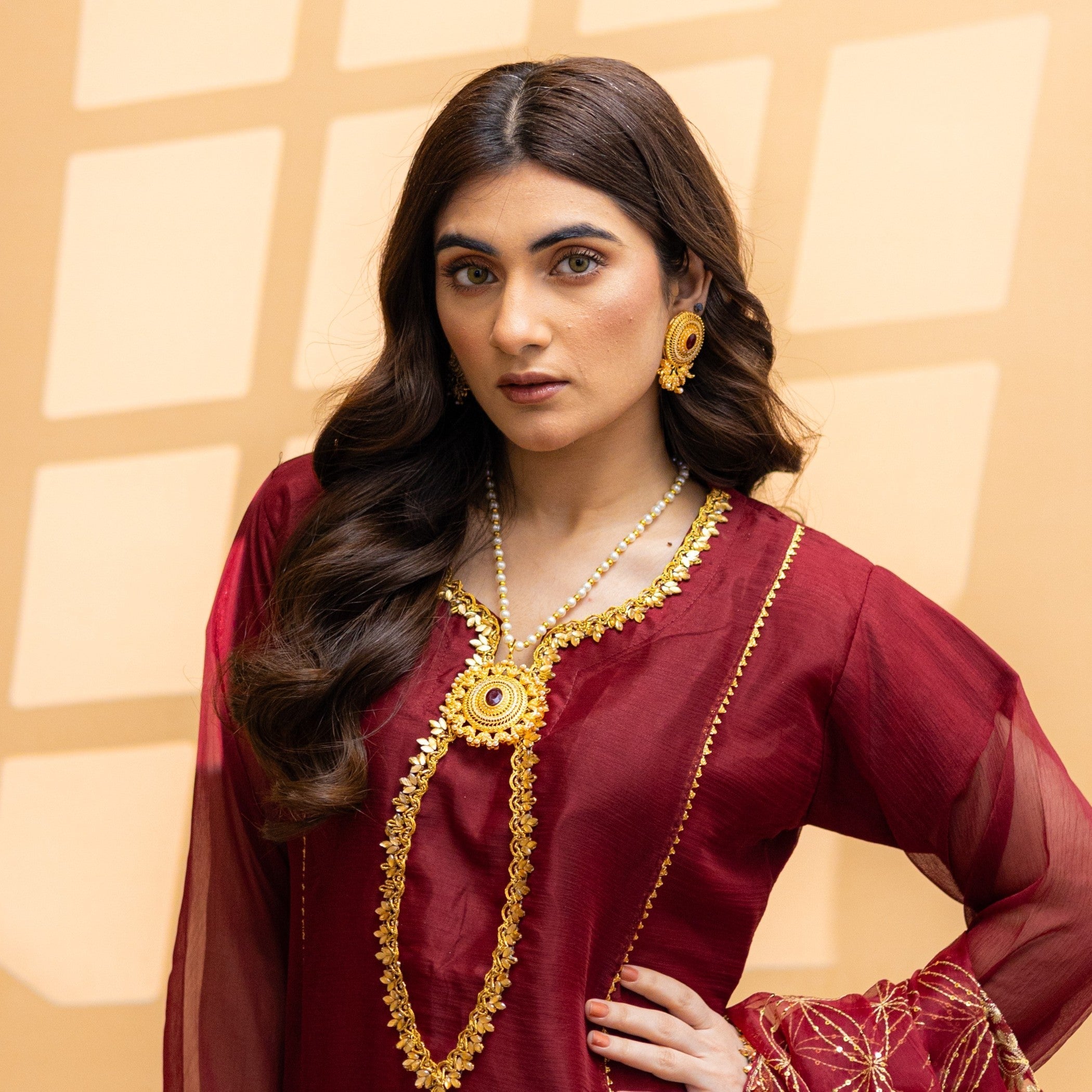 Jewelry Set in Maroon Color by - Trendy Women Jewelry Set CQL5680
