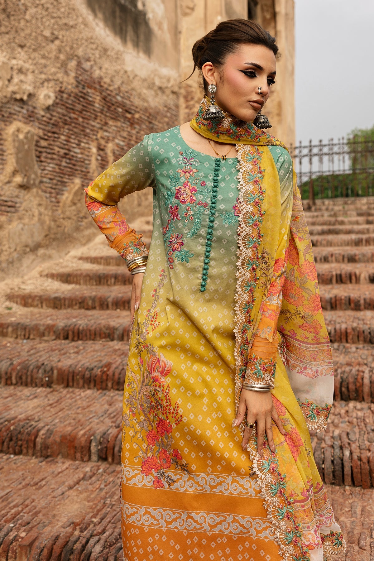 Chunri Lawn – CHN6-03