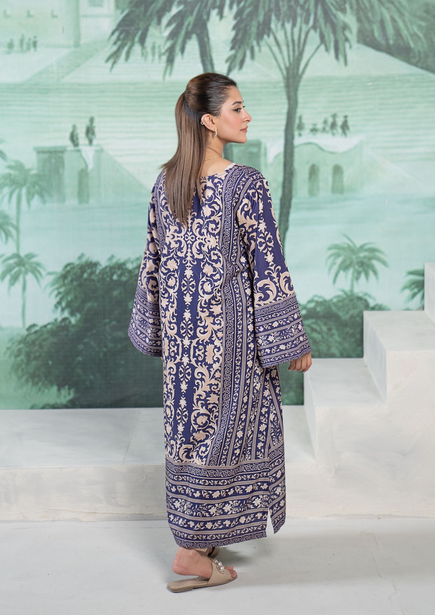 arabic lawn Kaftan in Navy blue