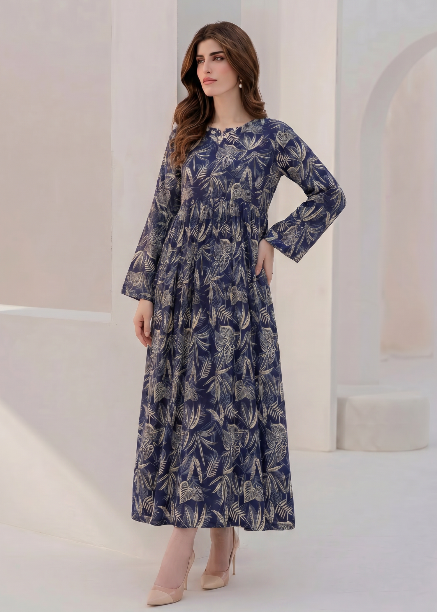 lawn Maxi in Navy blue