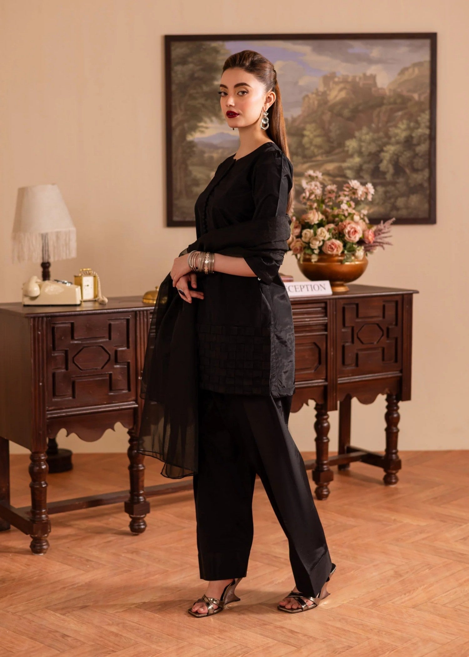 poly silk Kurta Set in Black