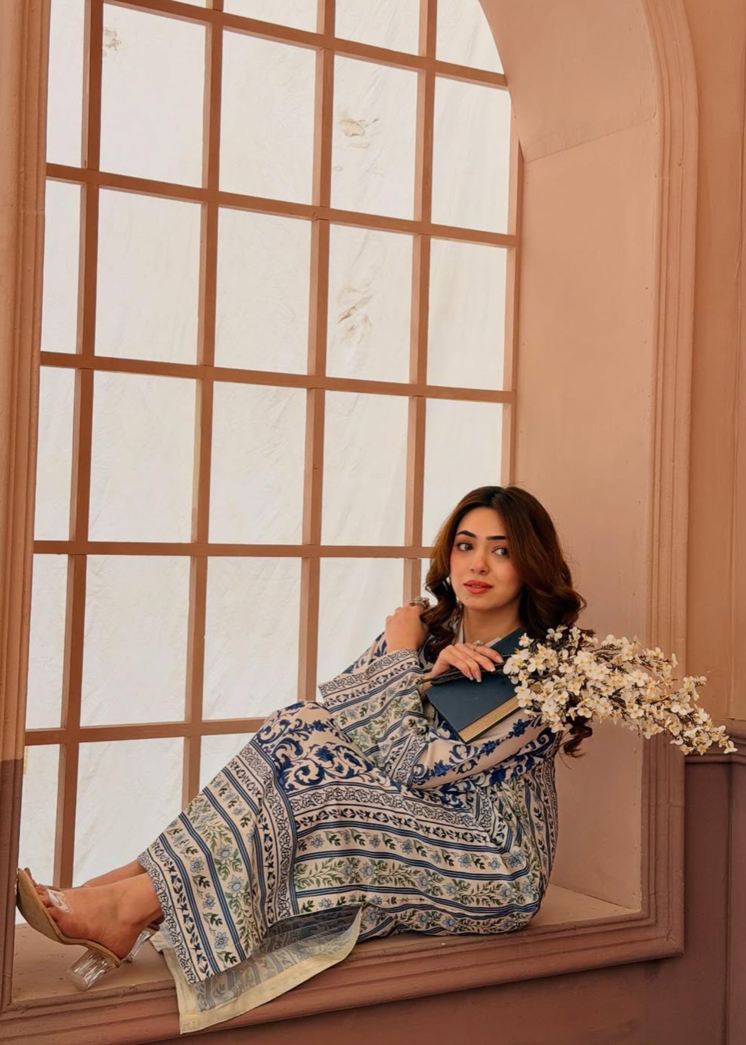 poly grip silk Kurta Set in Multi