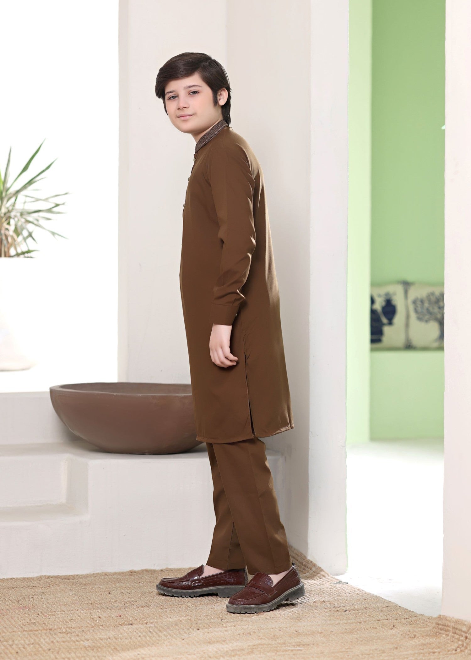 wash & wear Kurta Set in Brown